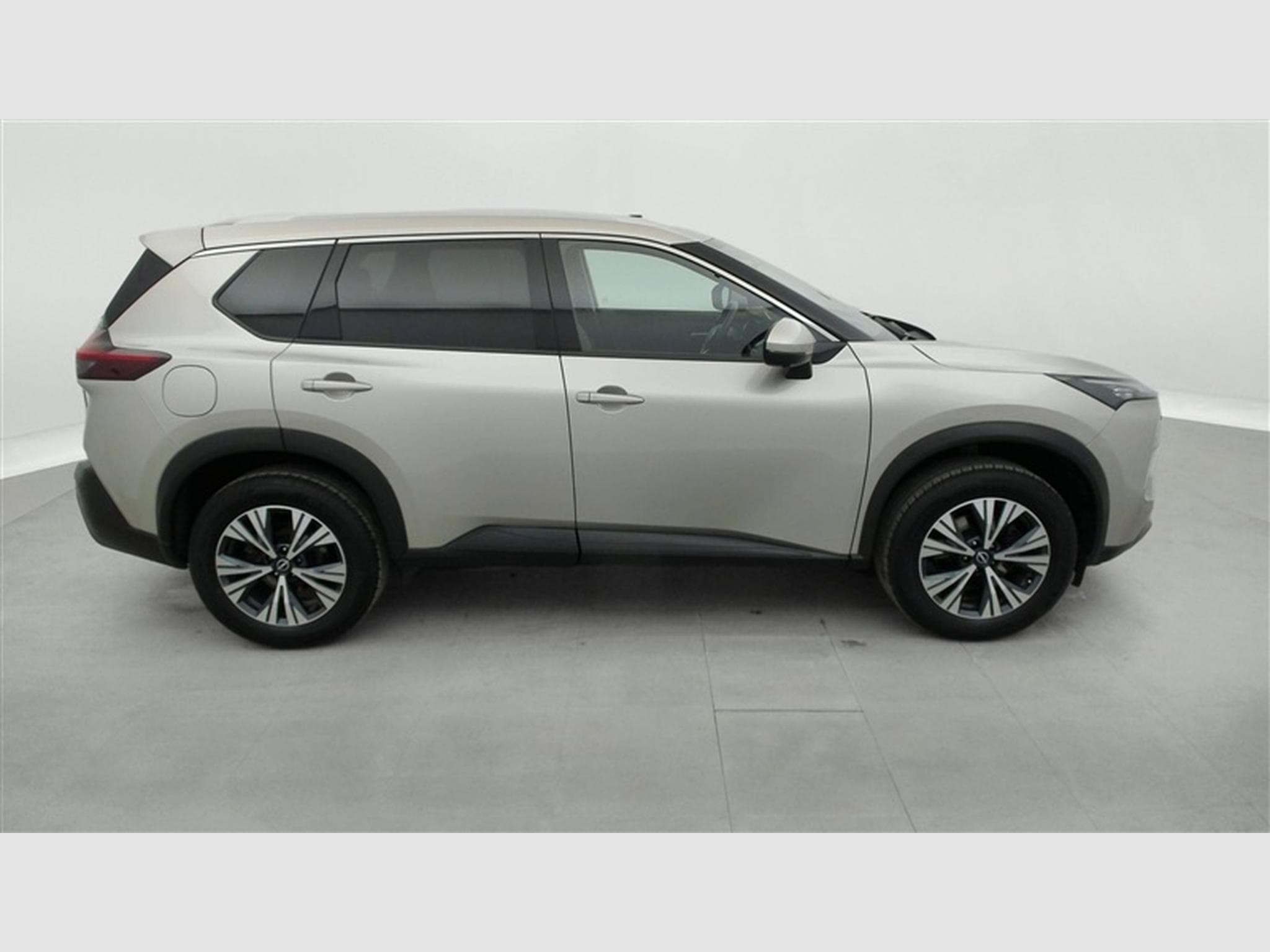 Nissan X-Trail 1.5 DIG-T 2WD N-Connecta 7pl.DCT NAVI / FULL LED (2023) - Photo 24