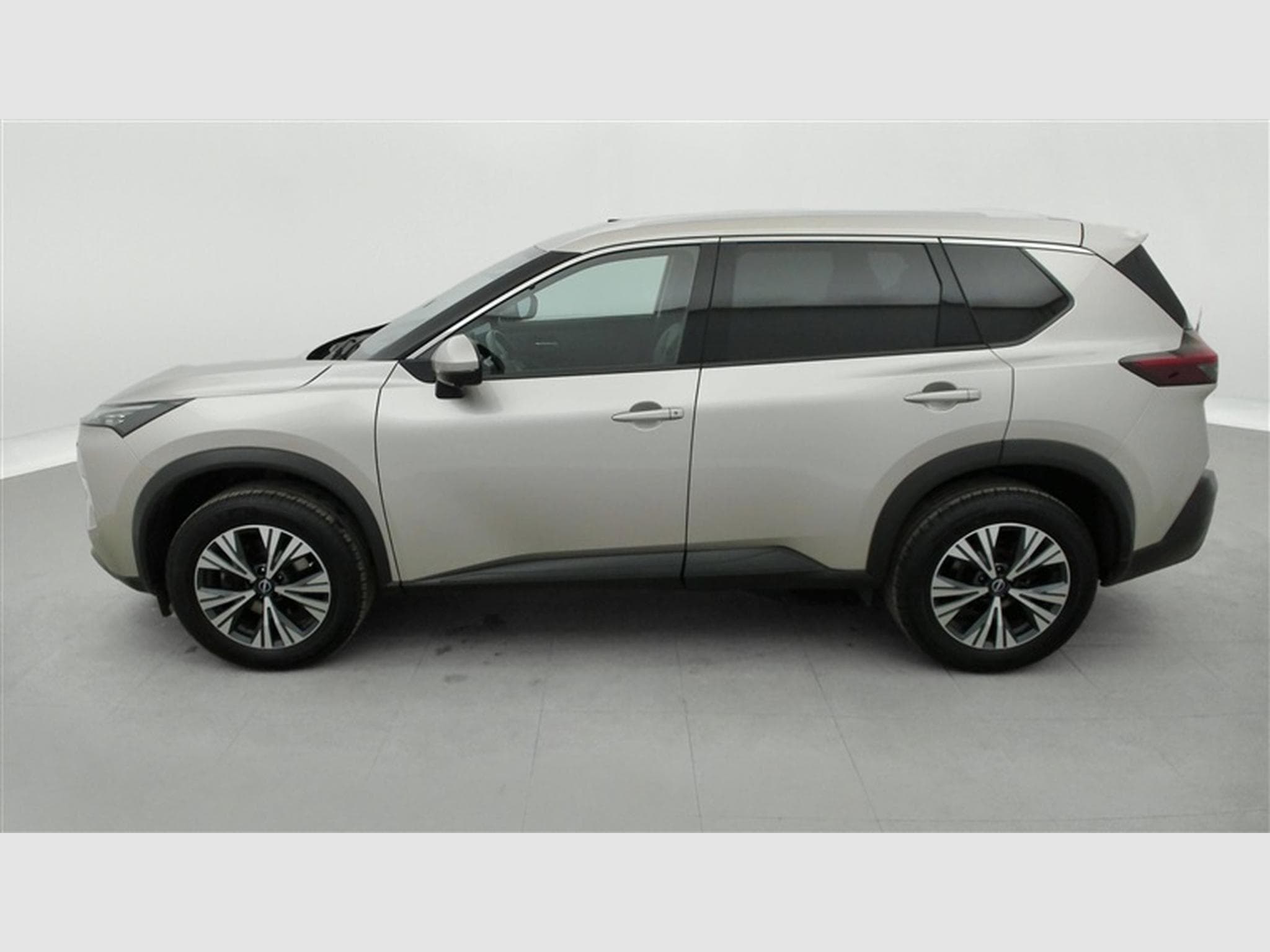Nissan X-Trail 1.5 DIG-T 2WD N-Connecta 7pl.DCT NAVI / FULL LED (2023) - Photo 3