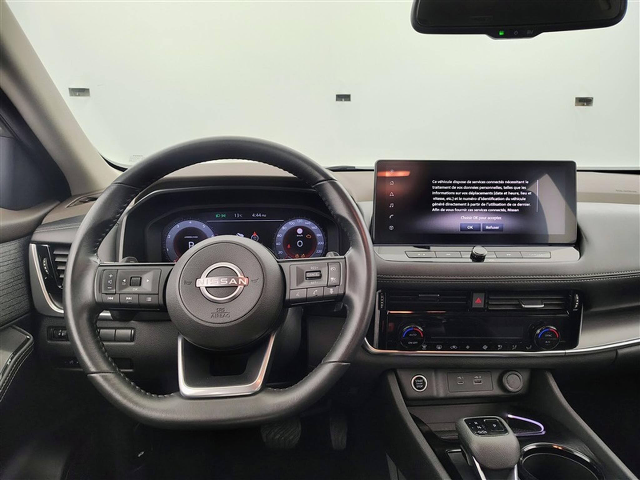 Nissan X-Trail 1.5 DIG-T 2WD N-Connecta 7pl.DCT NAVI / FULL LED (2023) - Photo 9