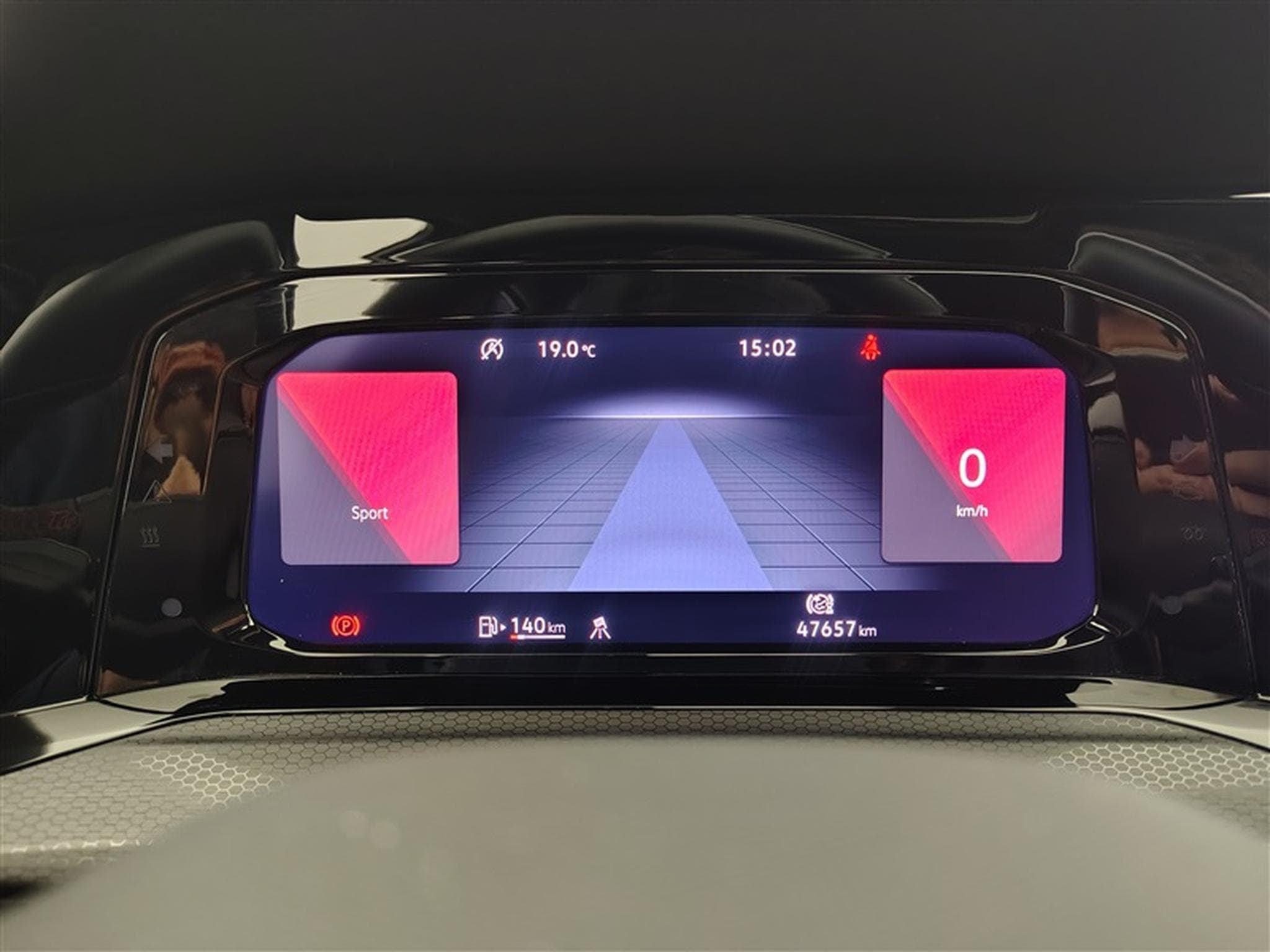 VW Golf 2.0 GTI 245Cv CARPLAY / CAMERA / TO PANO / JANTES "R" (2024) - Photo 10
