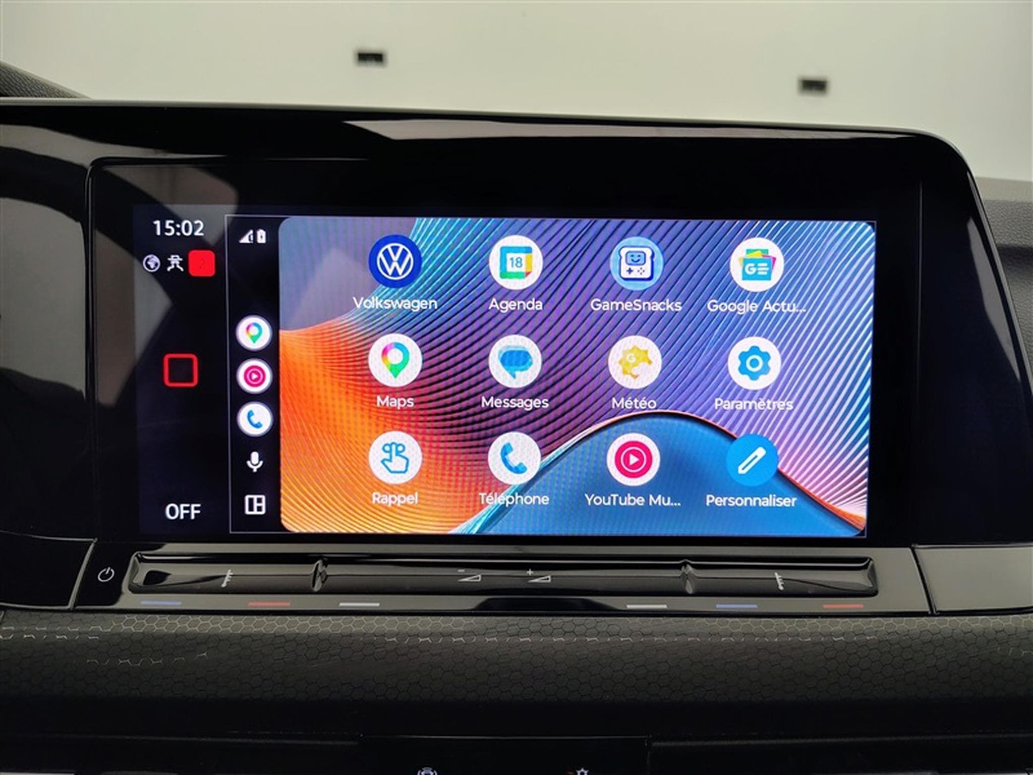 VW Golf 2.0 GTI 245Cv CARPLAY / CAMERA / TO PANO / JANTES "R" (2024) - Photo 21