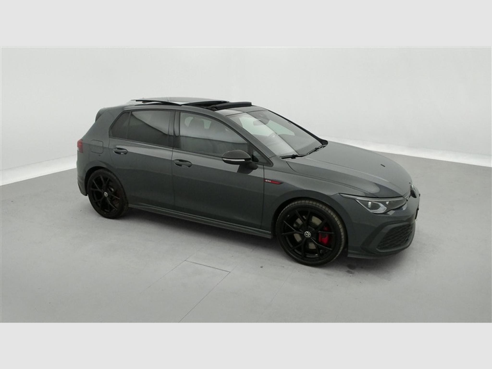 VW Golf 2.0 GTI 245Cv CARPLAY / CAMERA / TO PANO / JANTES "R" (2024) - Photo 24