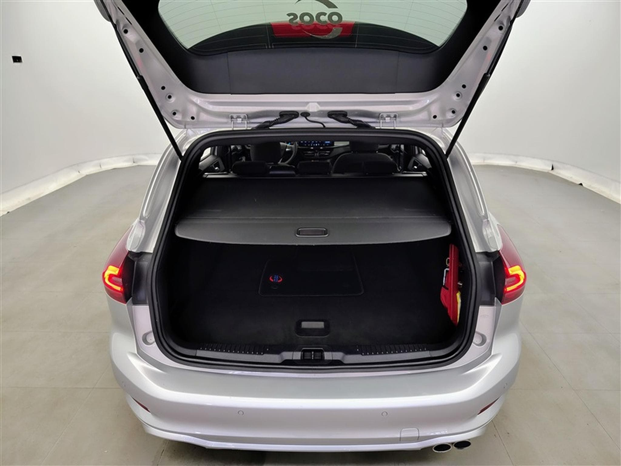 Ford Focus SW EcoBlue PowerShift ST-Line NAV/FULL LED/CAM+PDC/CARPLAY (2025) - Photo 14