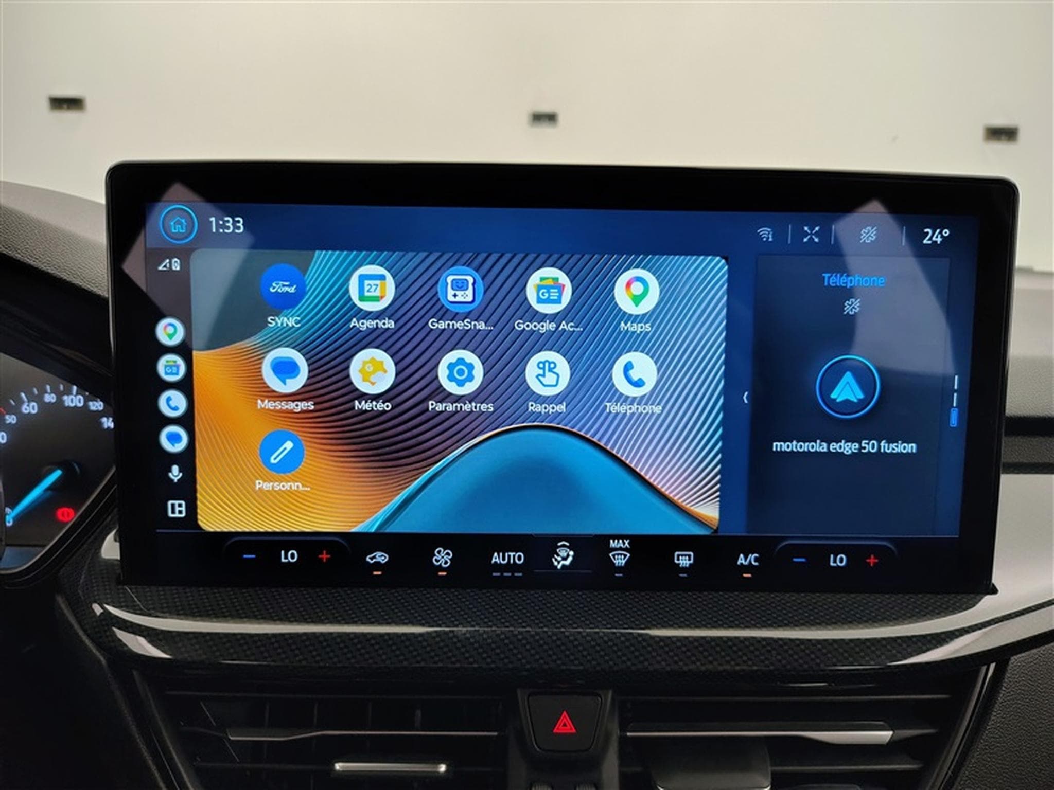Ford Focus SW EcoBlue PowerShift ST-Line NAV/FULL LED/CAM+PDC/CARPLAY (2025) - Photo 20