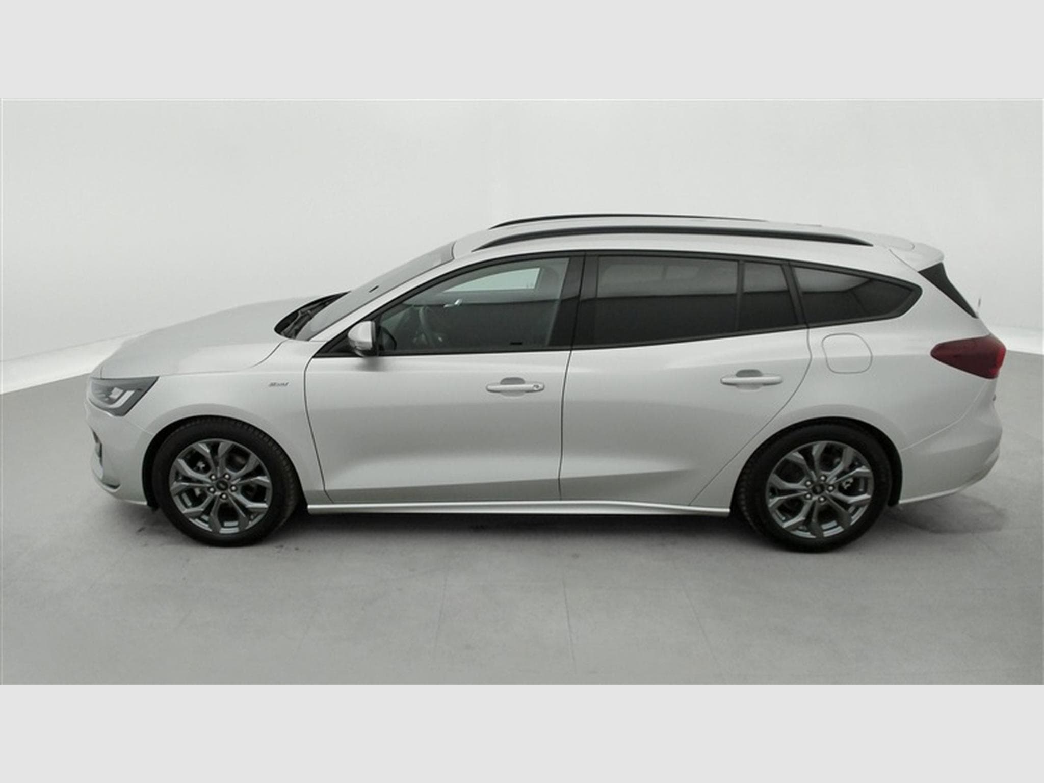 Ford Focus SW EcoBlue PowerShift ST-Line NAV/FULL LED/CAM+PDC/CARPLAY (2025) - Photo 3