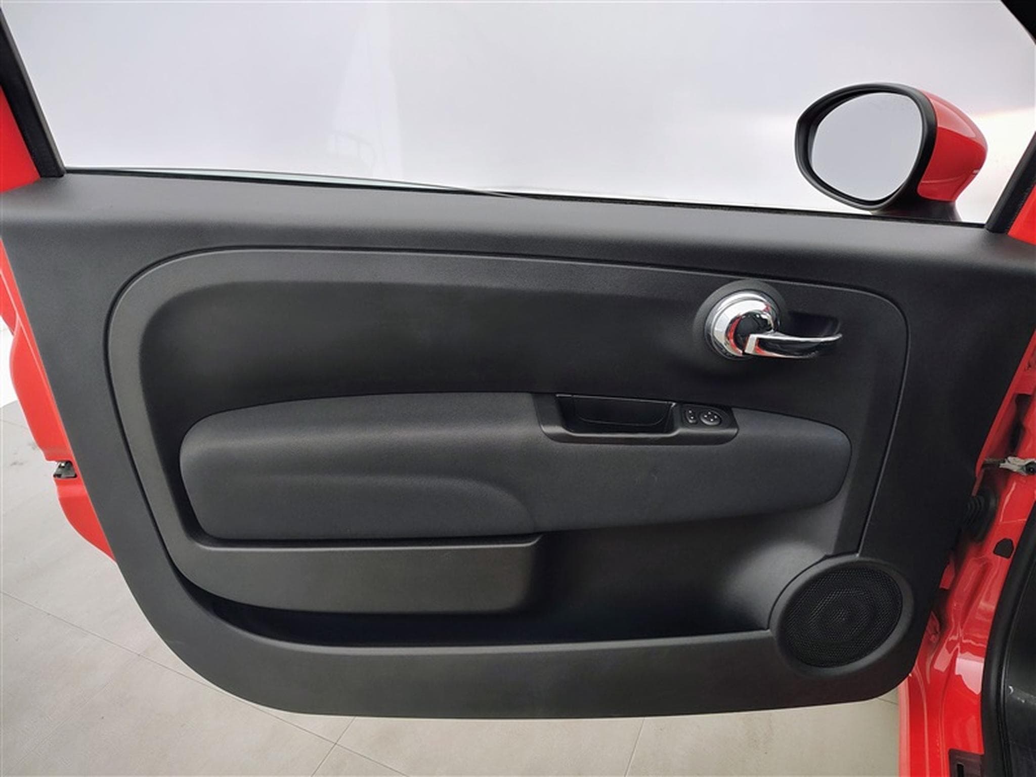 Fiat 500 1.0i MHEV Dolcevita NAVI / PANO / CLIM AUTO / PDC AR / JA 16 (2023) - Photo 17