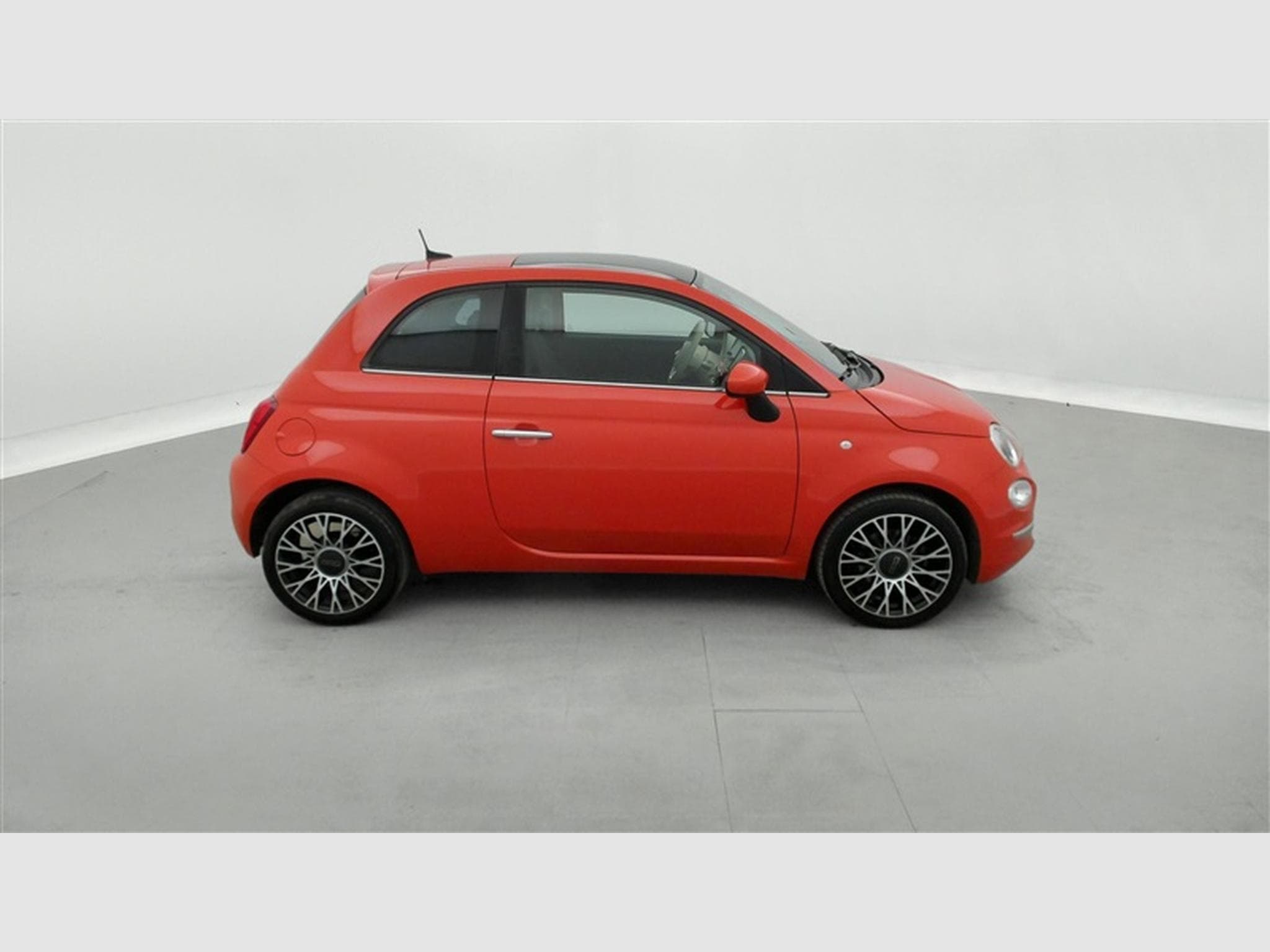 Fiat 500 1.0i MHEV Dolcevita NAVI / PANO / CLIM AUTO / PDC AR / JA 16 (2023) - Photo 25
