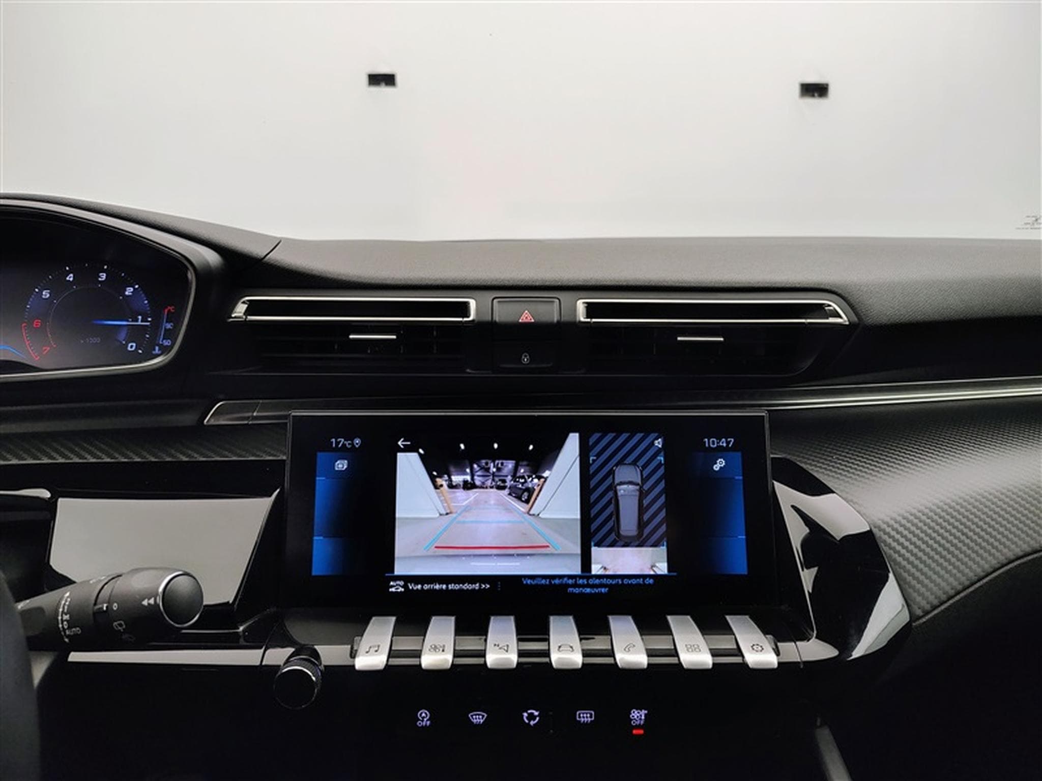 Peugeot 508 1.2 PureTech Allure S&S (2023) - Photo 17