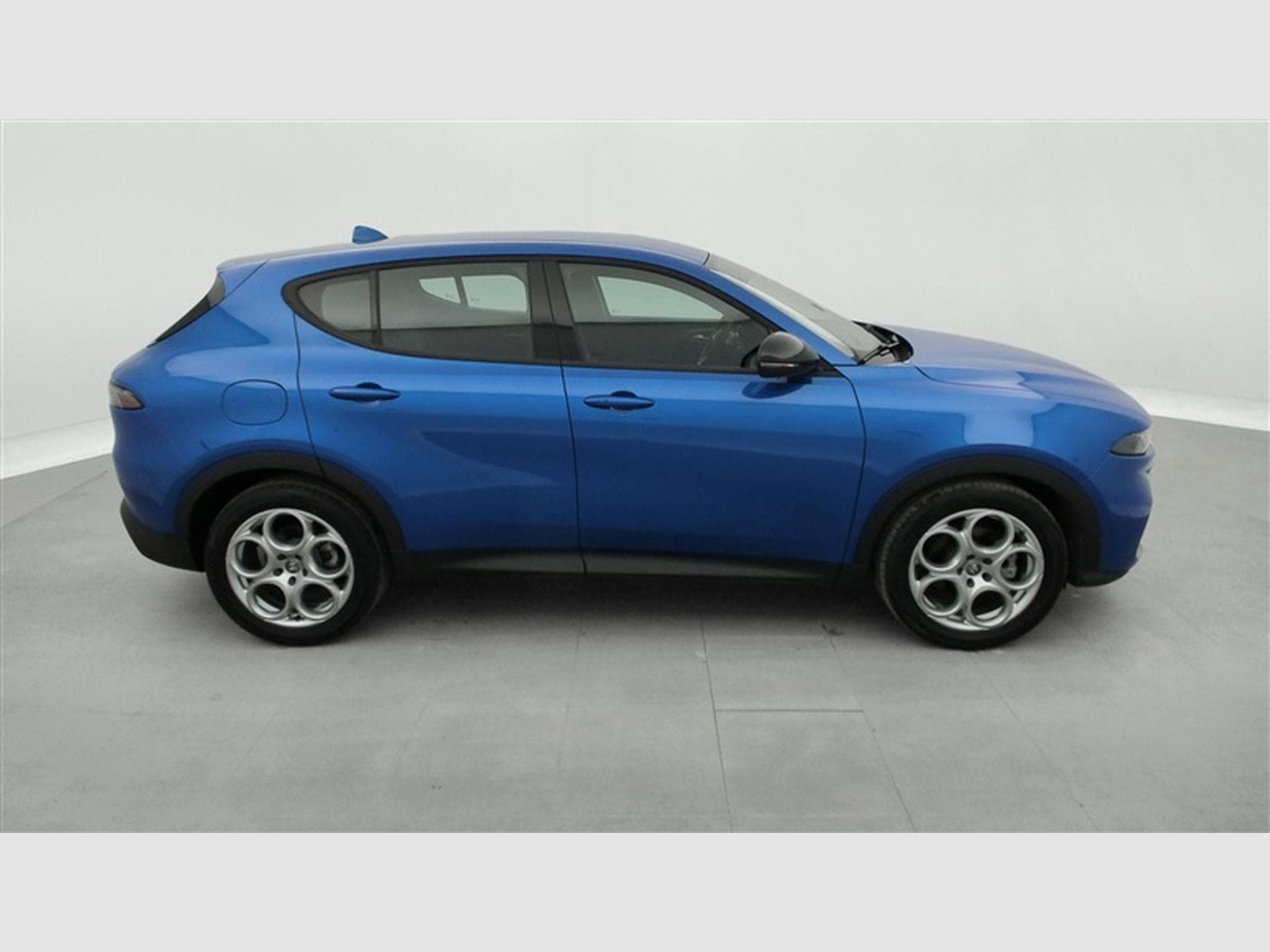 Alfa-Romeo Tonale 1.6 DDCT Sprint NAVI / FULL LED / PDC AV+AR / JA 18" (2022) - Photo 24