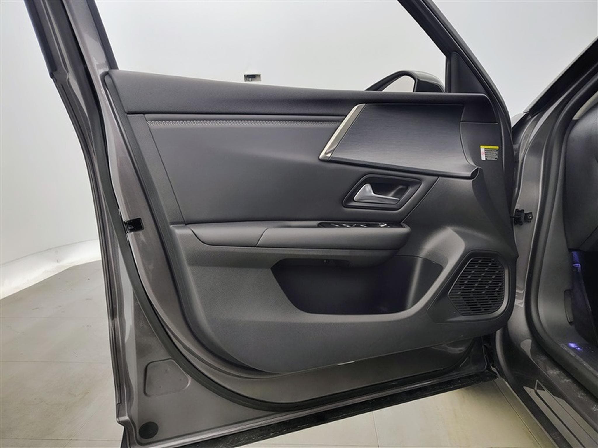 Citroen C5 X 1.2 PureTech 130cv EAT8 Plus NAVI / CAMERA (2024) - Foto 17