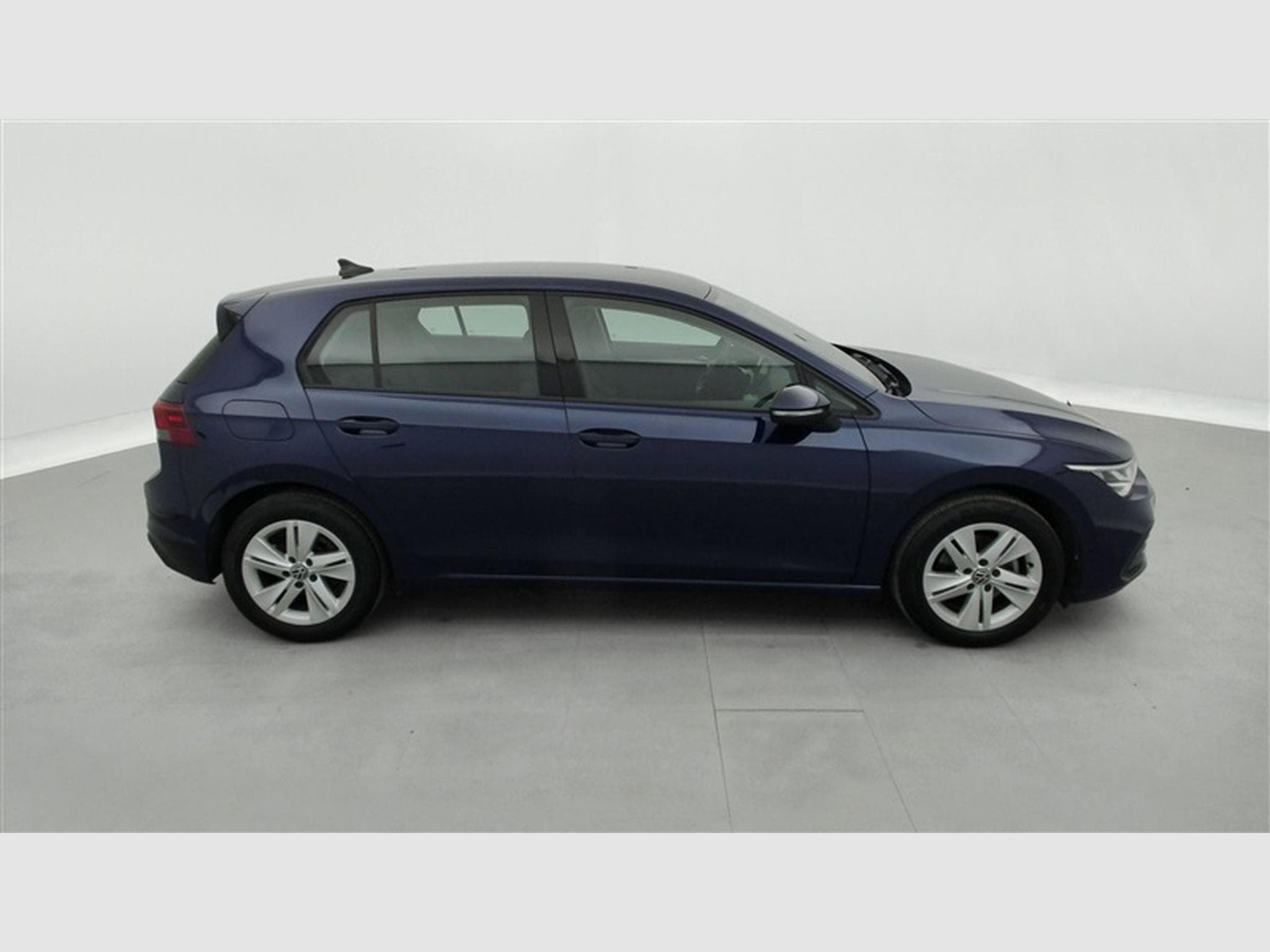VW Golf 1.0 eTSI Life DSG NAVI / FULL LED / CARPLAY (2023) - Photo 23