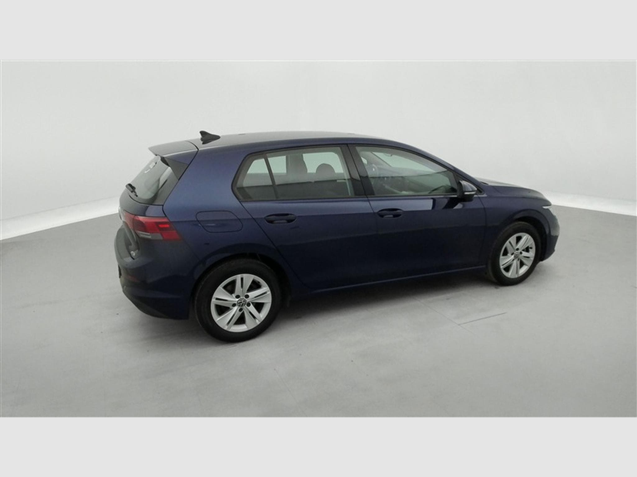 VW Golf 1.0 eTSI Life DSG NAVI / FULL LED / CARPLAY (2023) - Photo 24