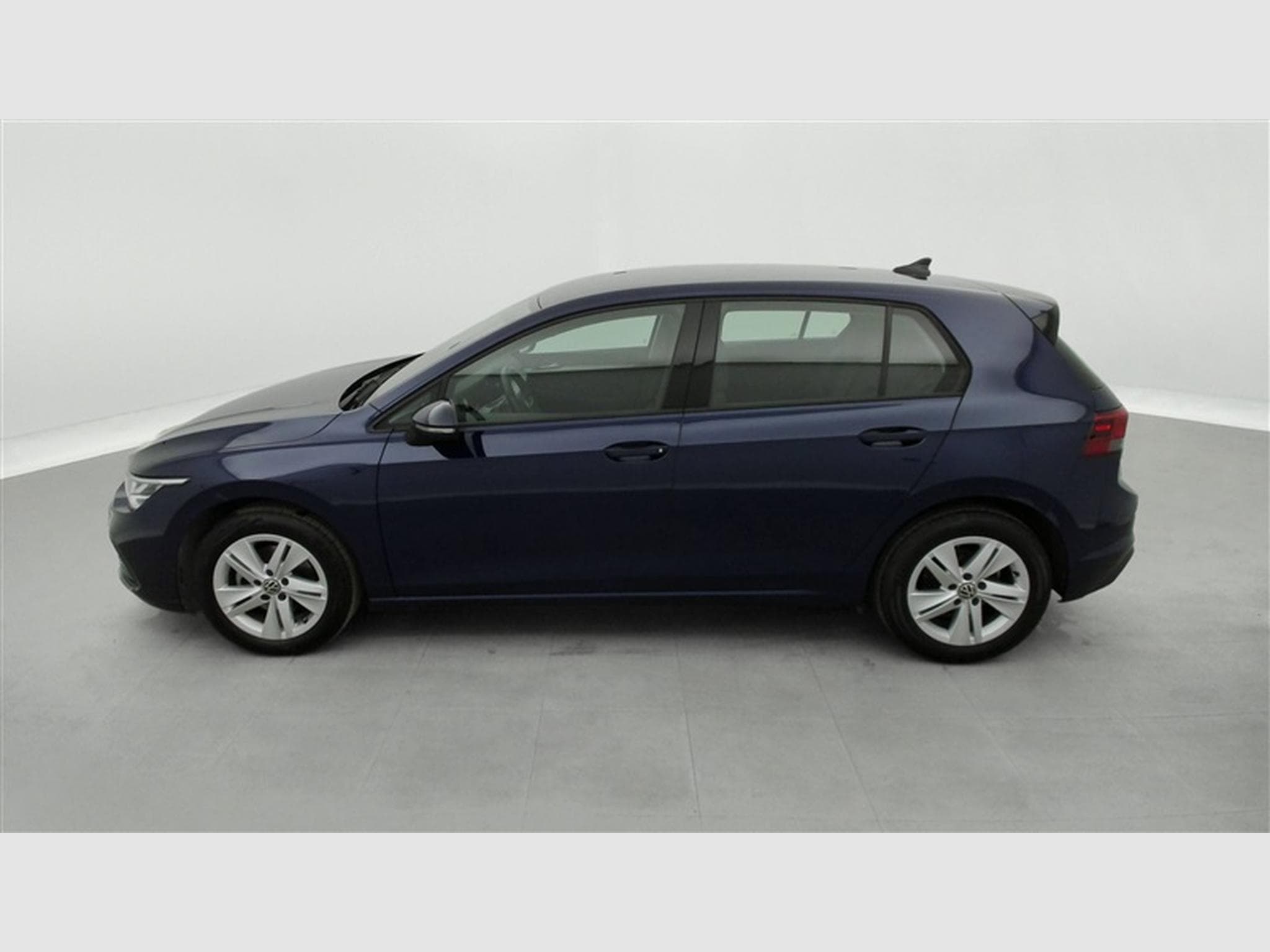 VW Golf 1.0 eTSI Life DSG NAVI / FULL LED / CARPLAY (2023) - Photo 3
