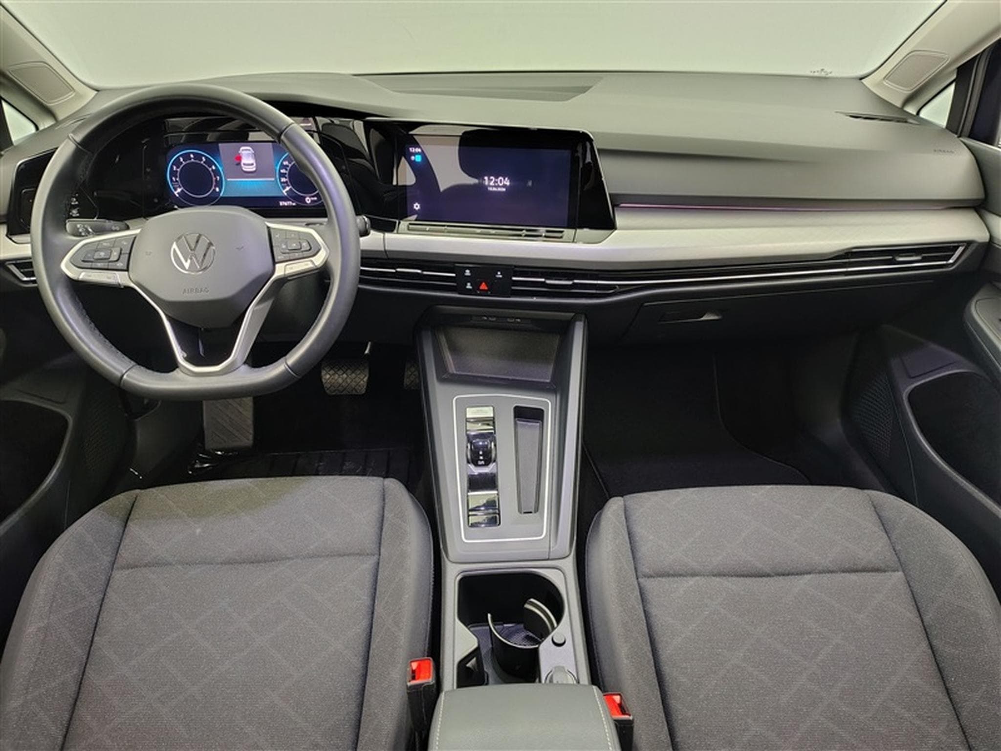 VW Golf 1.0 eTSI Life DSG NAVI / FULL LED / CARPLAY (2023) - Photo 8