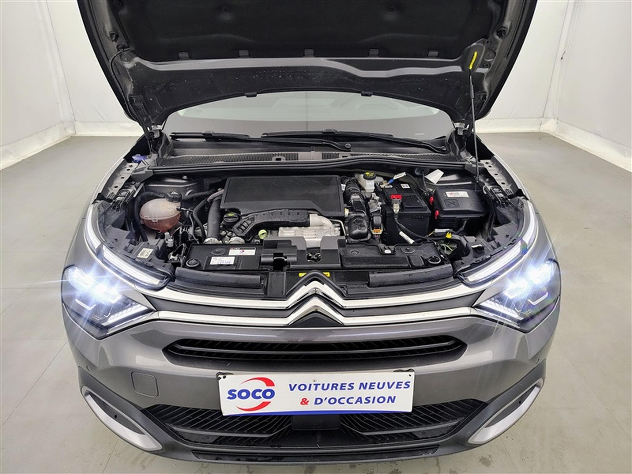 Citroen C4 X 1.2 PureTech 130cv EAT8 Shine NAVI / CARPLAY / CAMERA (2023) - Foto 19