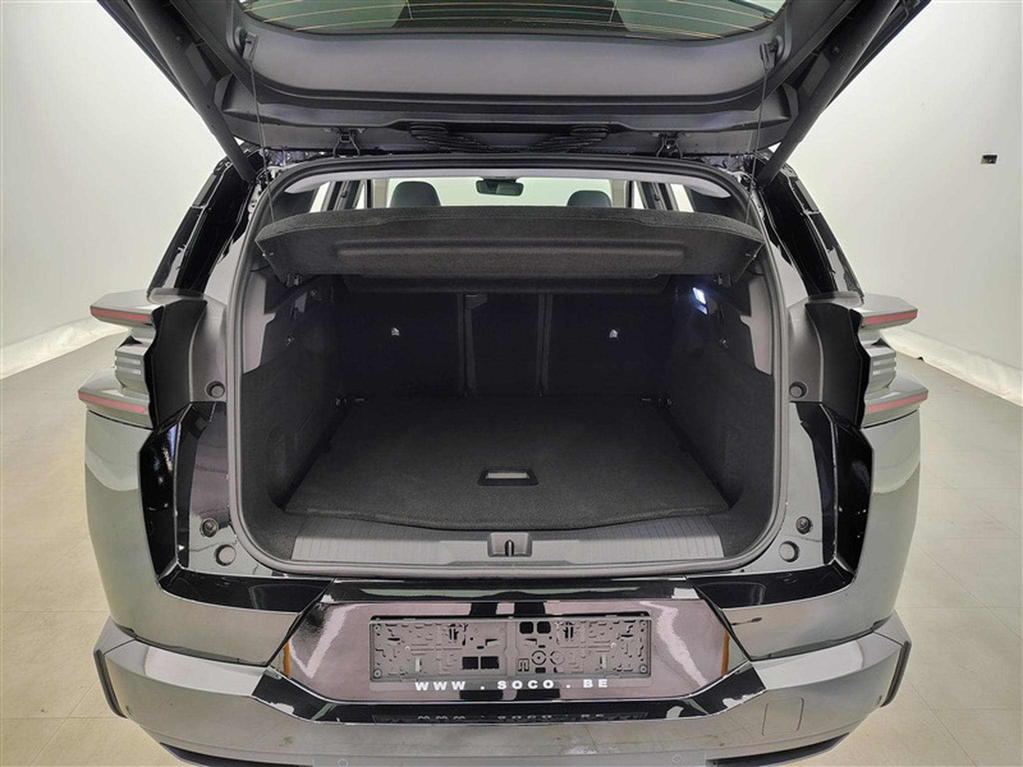 Citroen C5 Aircross 1.2 Hybrid 145cv E-DCS6 Plus NAVI / FULL LED / CAMERA / JA19 (2026) - Foto 14