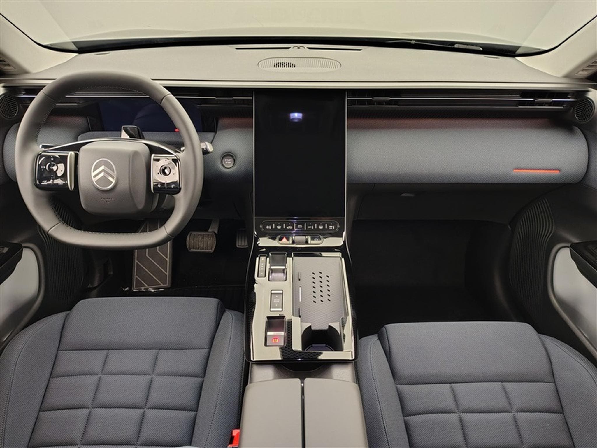 Citroen C5 Aircross 1.2 Hybrid 145cv E-DCS6 Plus NAVI / FULL LED / CAMERA / JA19 (2026) - Foto 8