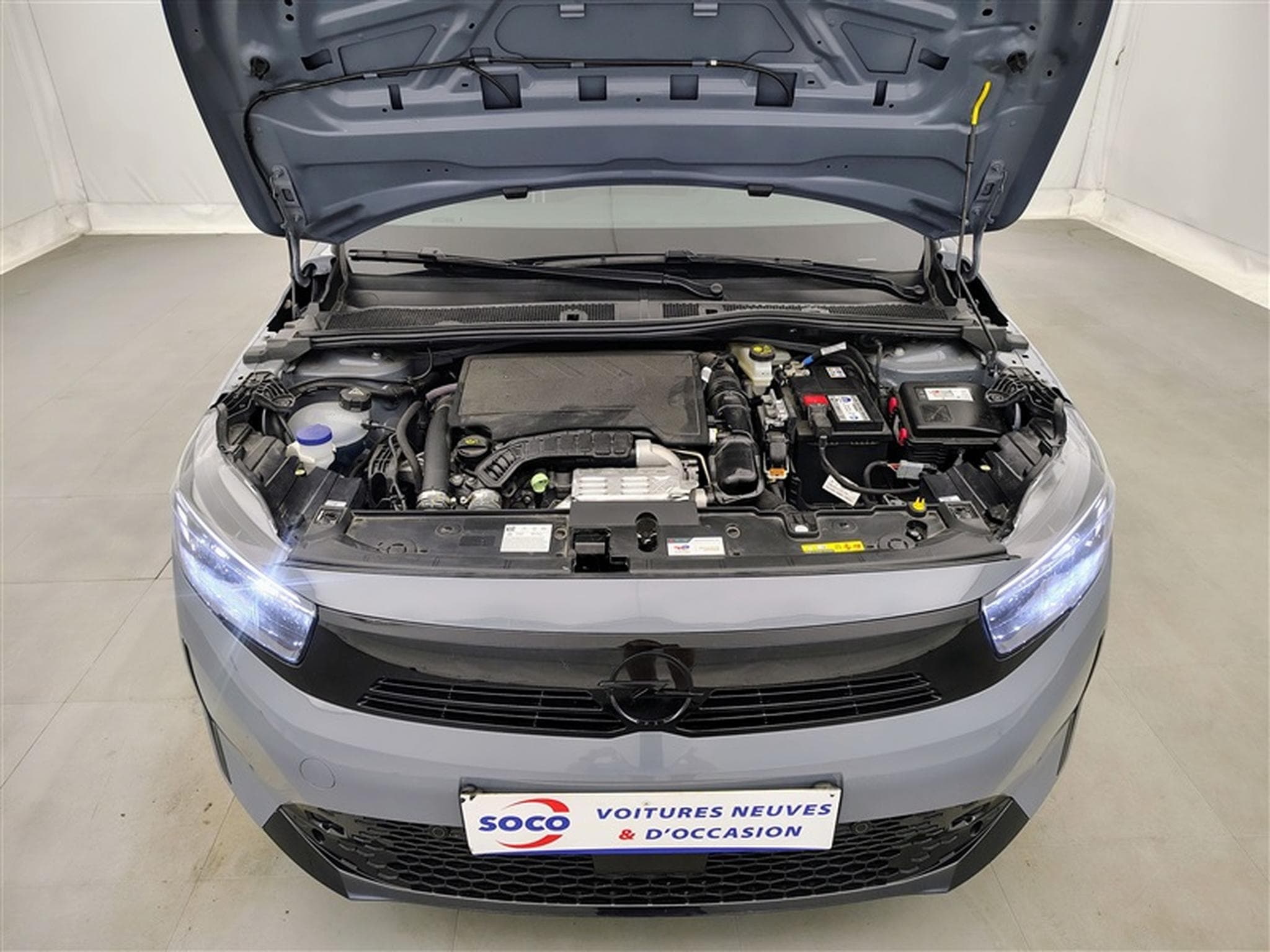 Opel Corsa 1.2 Turbo 100Cv GS CARPLAY / CAMERA / FULL LED / ALU (2025) - Foto 19