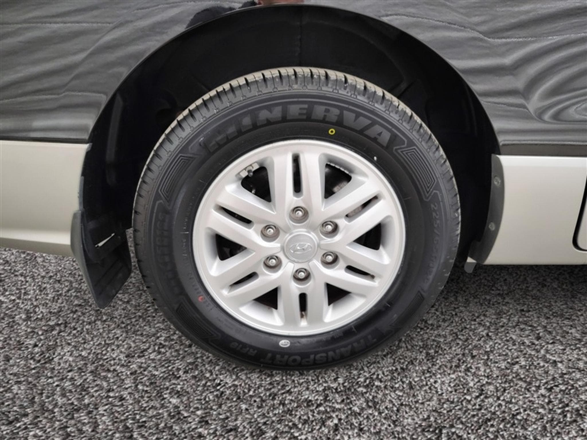 Hyundai H1 2.5 CRDi Executive 8PL (2020) - Foto 6