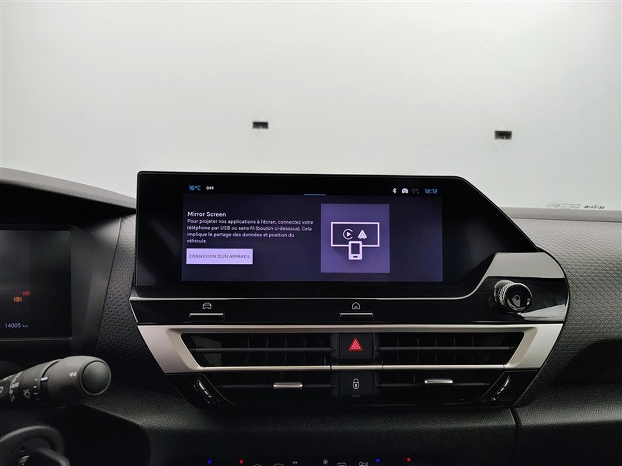 Citroen C4 1.2 PureTech 130cv EAT8 Plus NAVI / CARPLAY (2025) - Foto 21