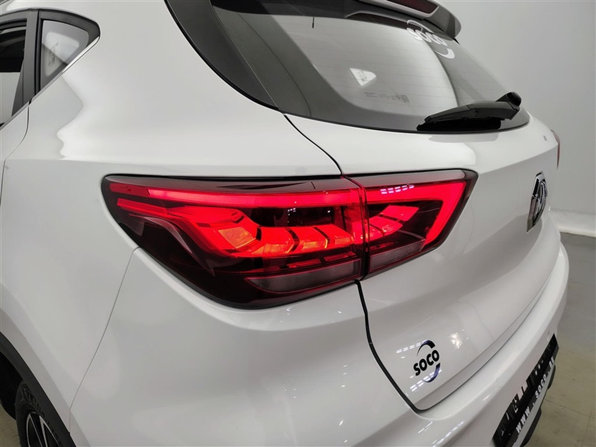 MG ZS 1.0 T-GDi Luxury (2022) - Foto 16