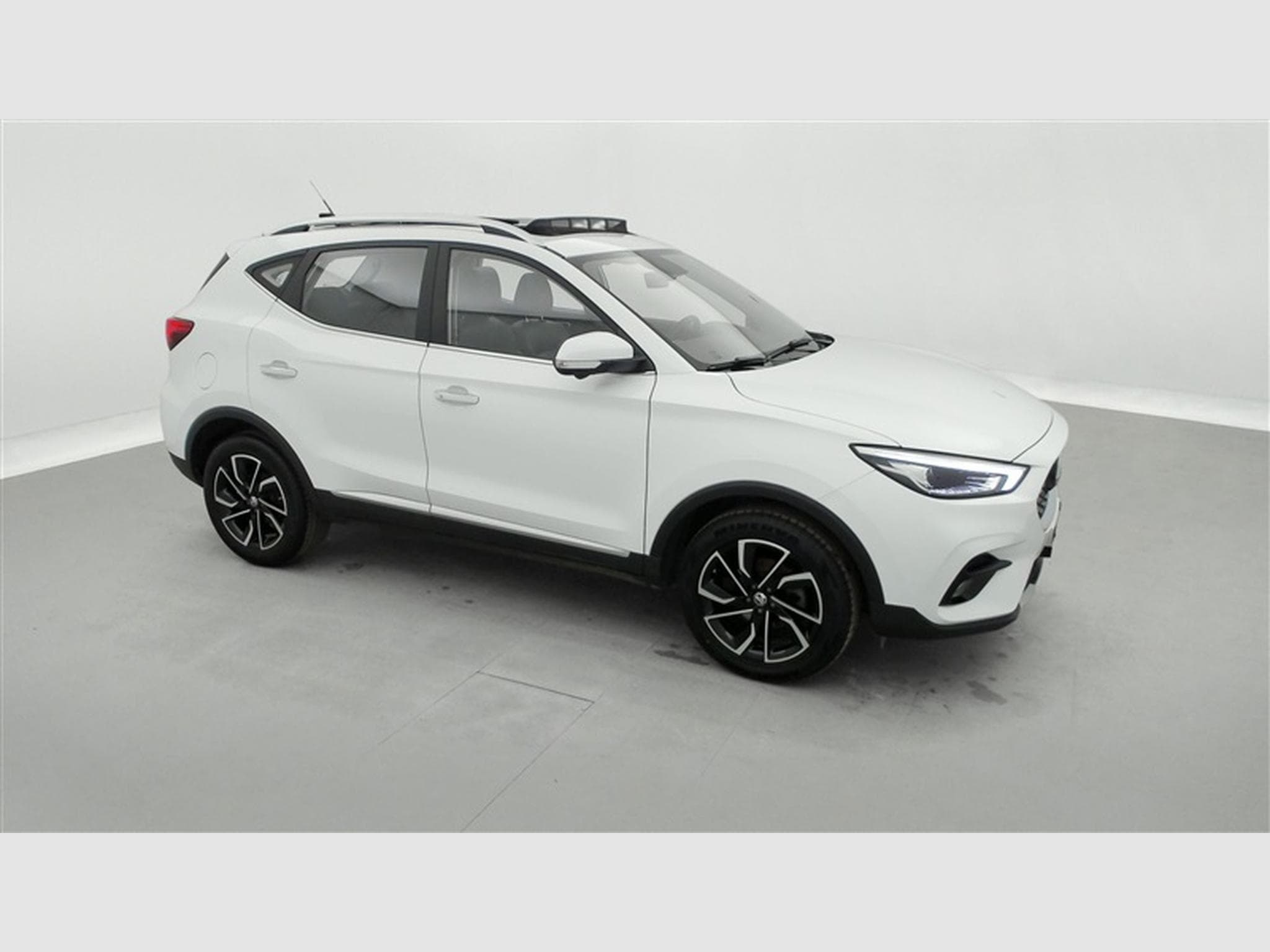 MG ZS 1.0 T-GDi Luxury (2022) - Foto 24