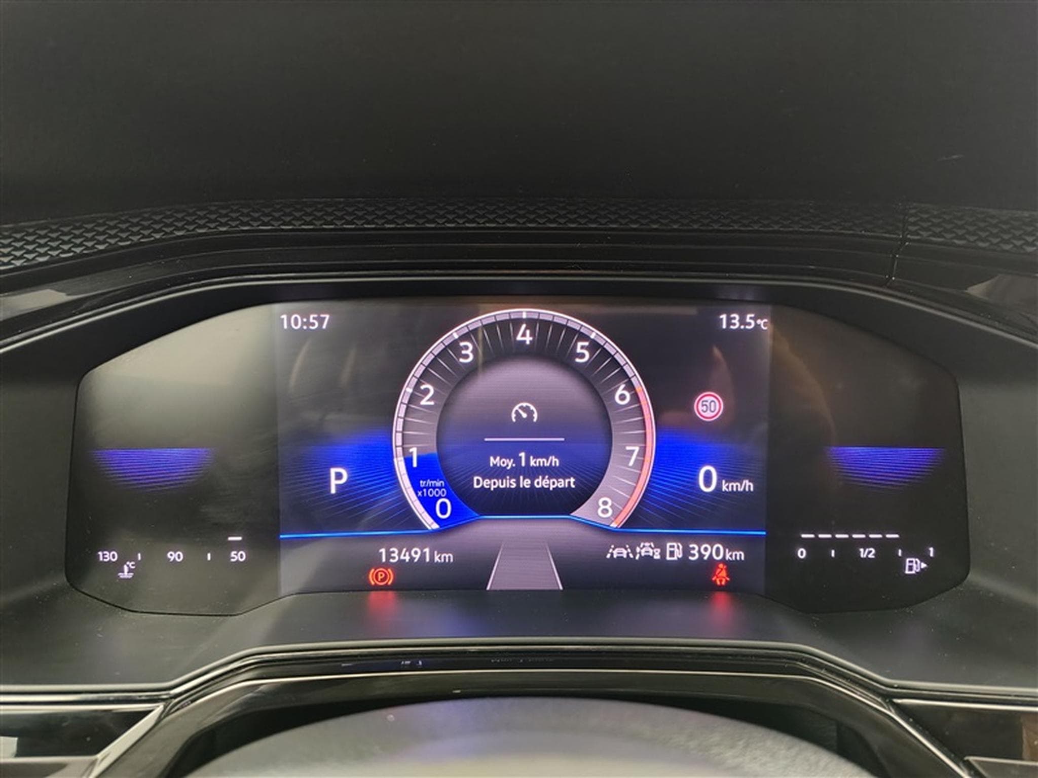 VW Taigo 1.0 TSI 115cv DSG Life CARPLAY / CAMERA / FULL LED (2025) - Foto 9