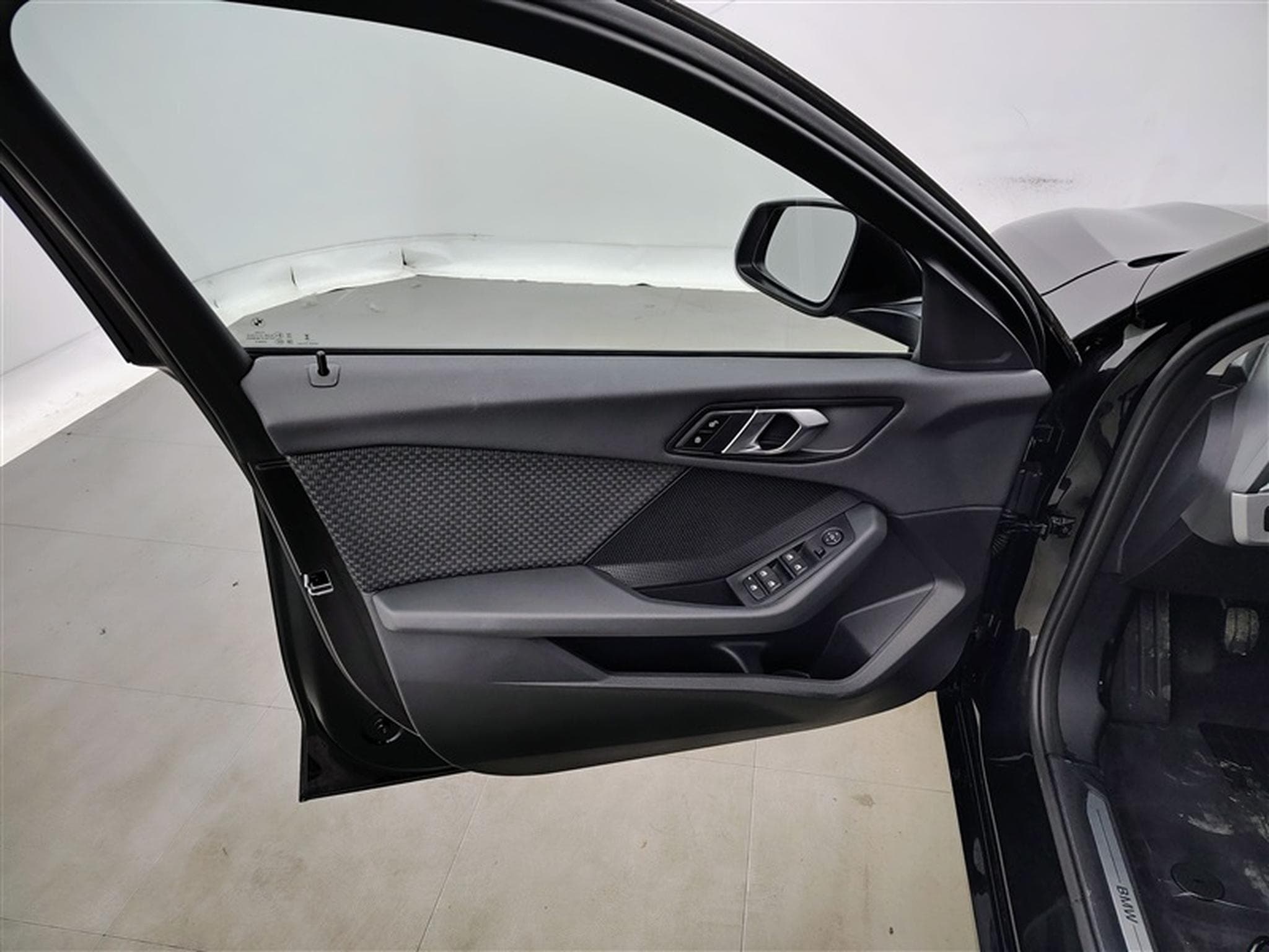 BMW 116 116 d Business NAVI/FULL LED/JA/PDC AV AR (2023) - Foto 17