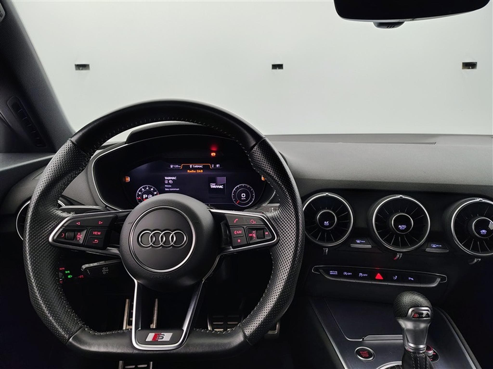 Audi TT Coupé 40 TFSI S-Line NAVI / CAMERA (2019) - Foto 9