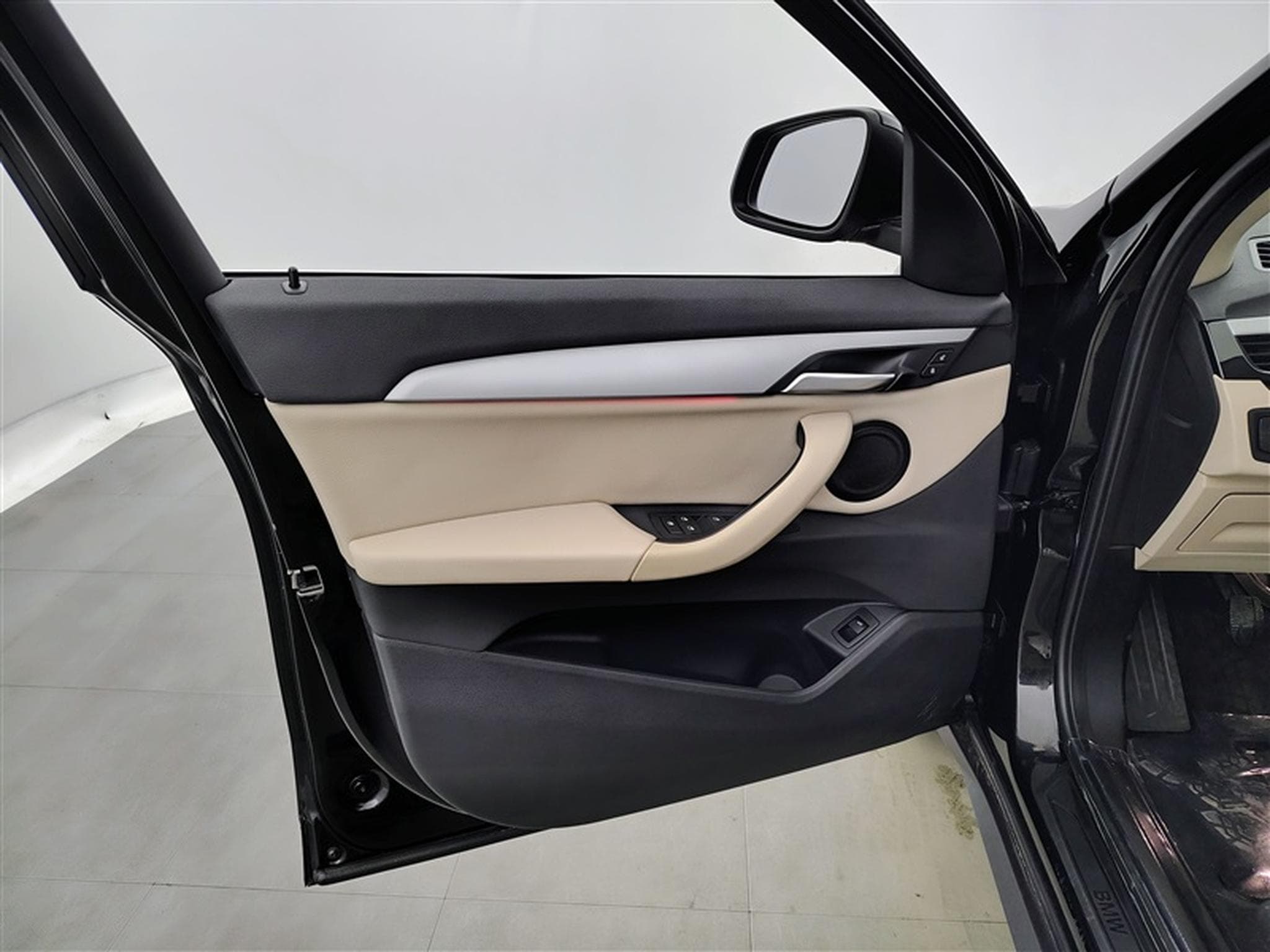 BMW X1 1.5 d sDrive16 Cuir / Navi / Led / PDC av+ar (2021) - Foto 17