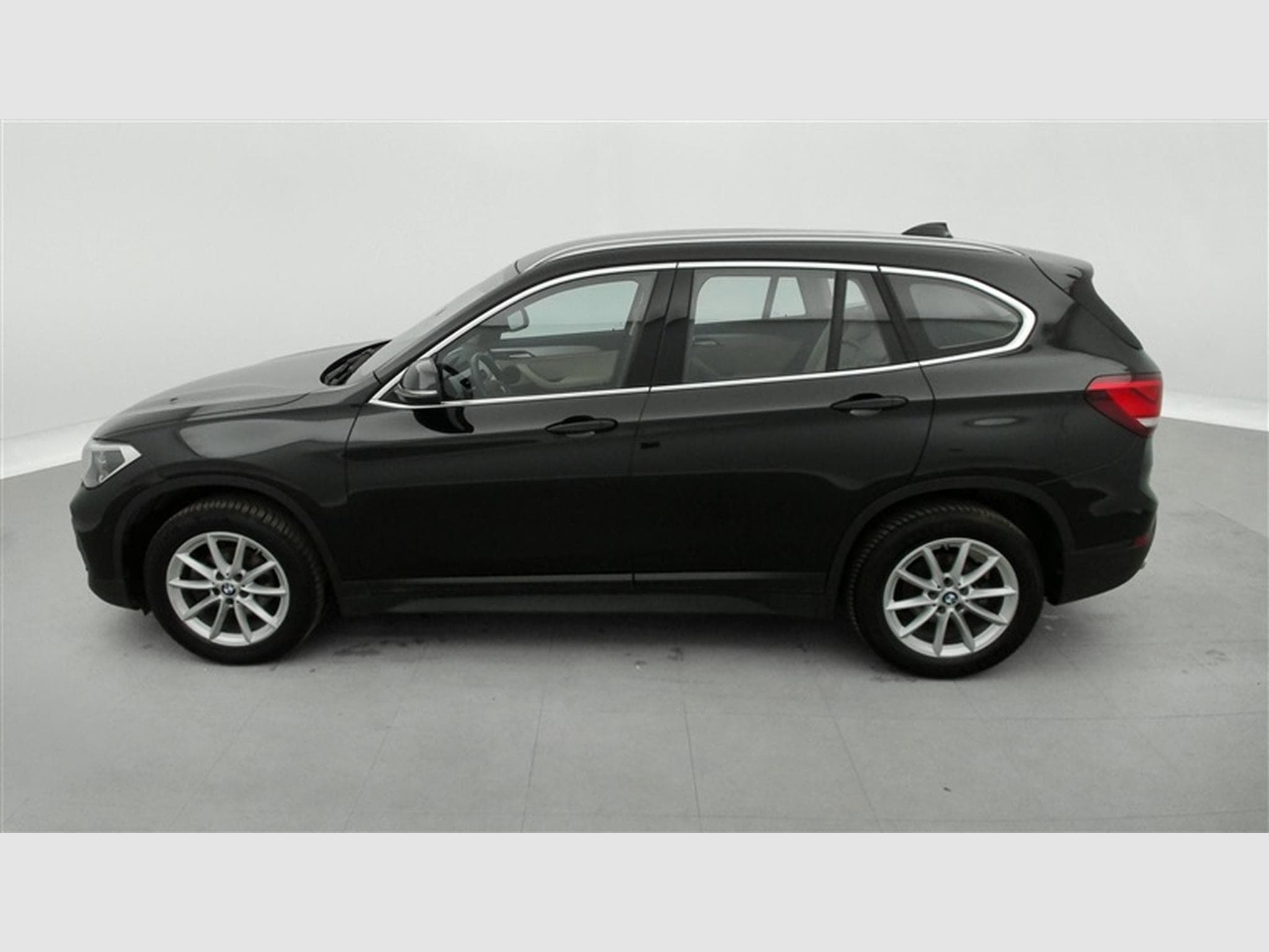 BMW X1 1.5 d sDrive16 Cuir / Navi / Led / PDC av+ar (2021) - Foto 3