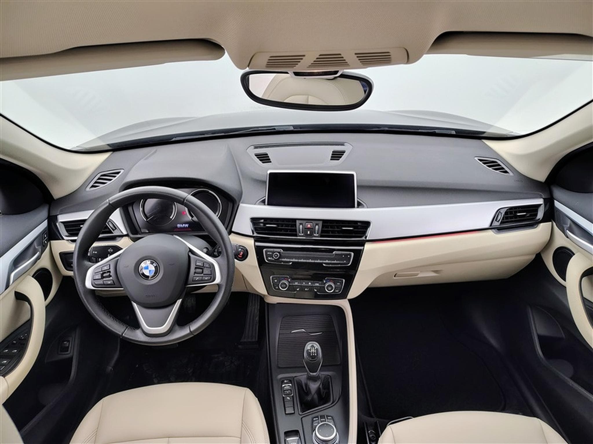 BMW X1 1.5 d sDrive16 Cuir / Navi / Led / PDC av+ar (2021) - Foto 8