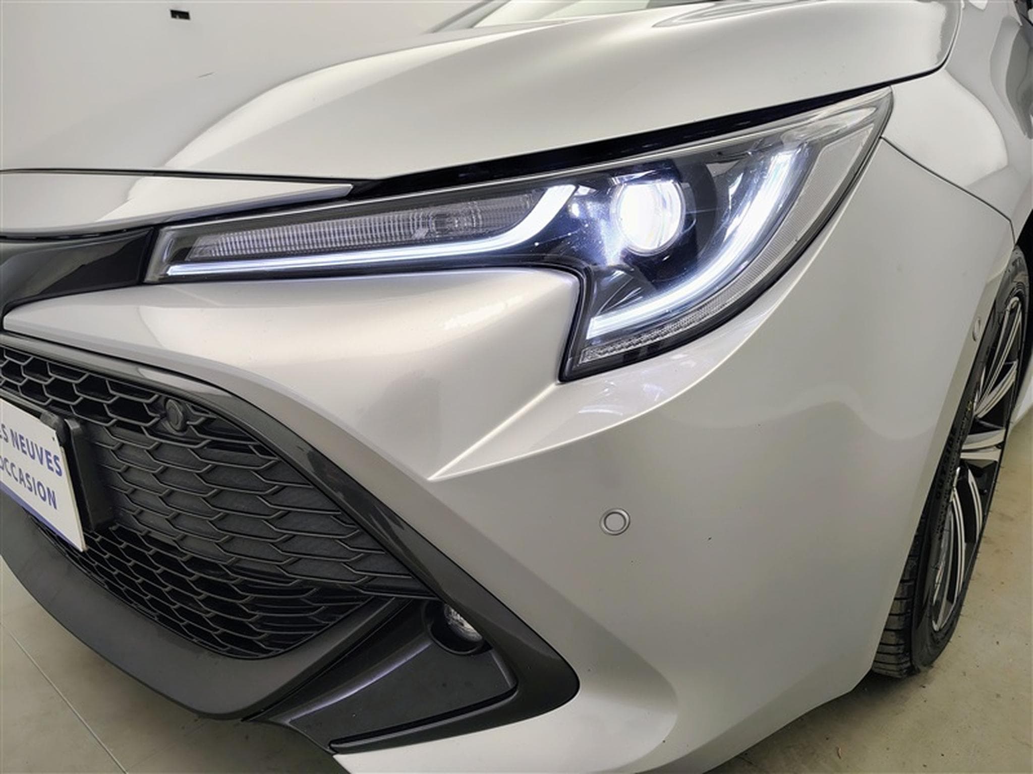Toyota Corolla TS Hybrid 1.8 Style e-CVT *NAVI/FULL LED/CARPLAY/CAM/JA17* (2023) - Foto 15