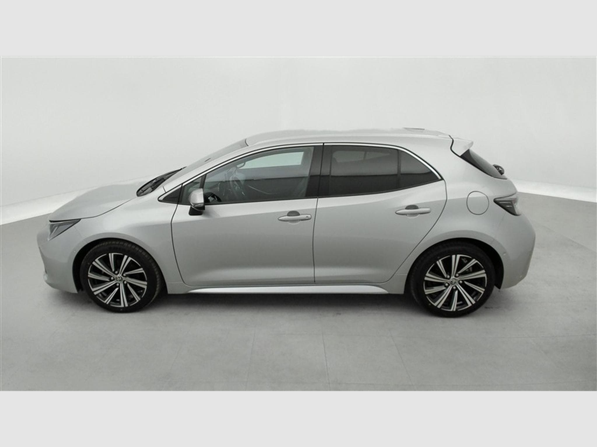 Toyota Corolla TS Hybrid 1.8 Style e-CVT *NAVI/FULL LED/CARPLAY/CAM/JA17* (2023) - Foto 3