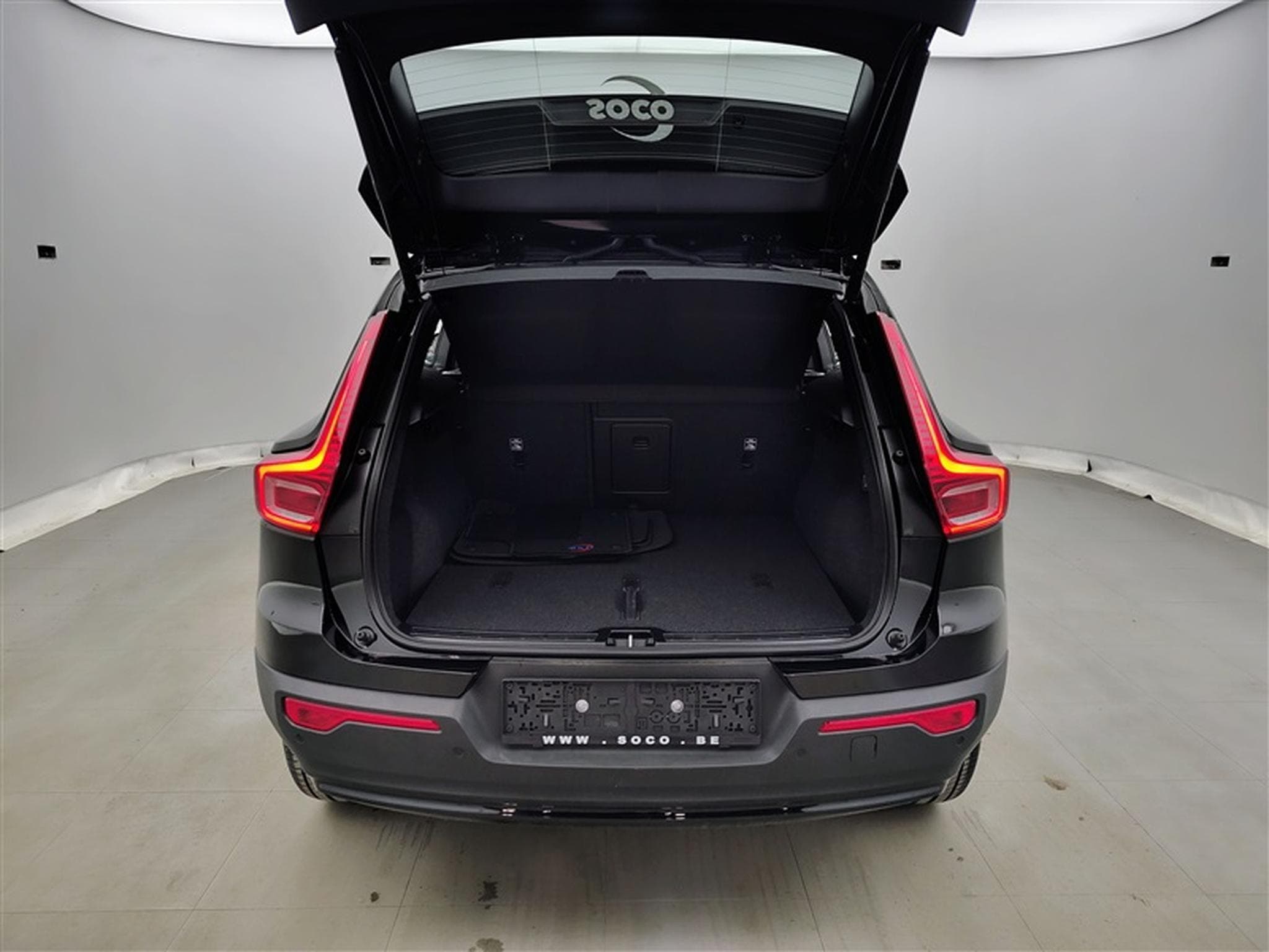Volvo XC40 2.0 B3 Geartronic NAVI / FULL LED / HARMANN KARDON / CAMERA (2026) - Foto 14