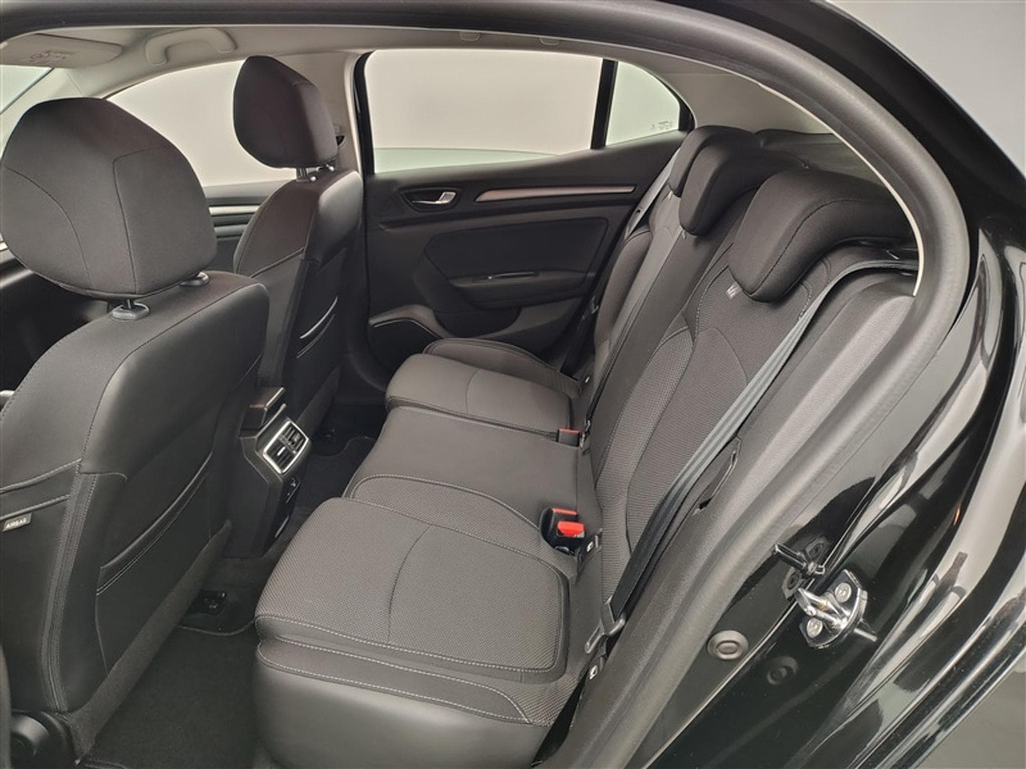 Renault Megane 1.33 TCe Equilibre NAVI/FULL LED/JA16/PDC (2022) - Photo 13