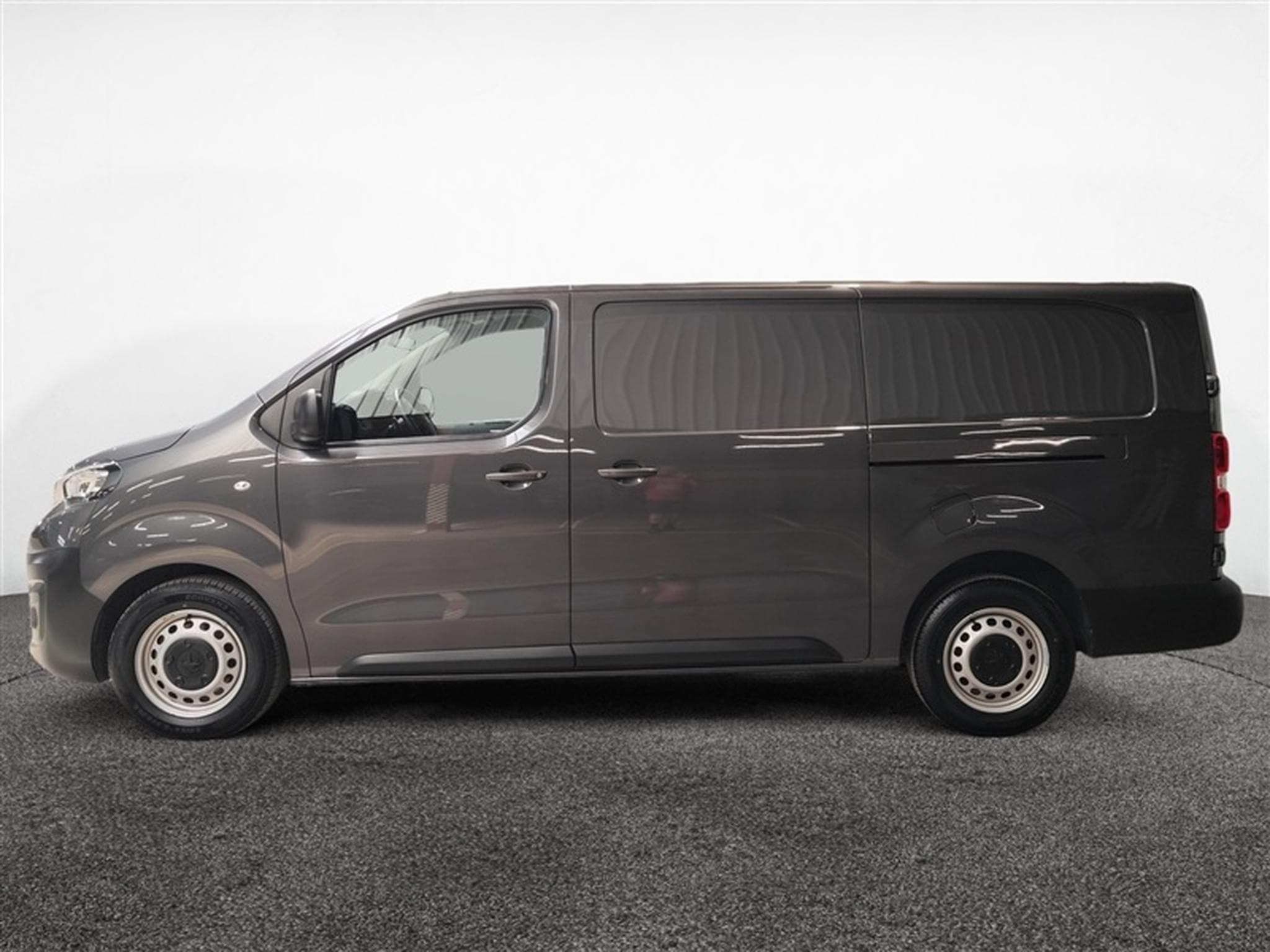 Peugeot Expert 2.0 BlueHDi L3 AUTO/3PL/NAVI/PDC (2024) - Photo 3