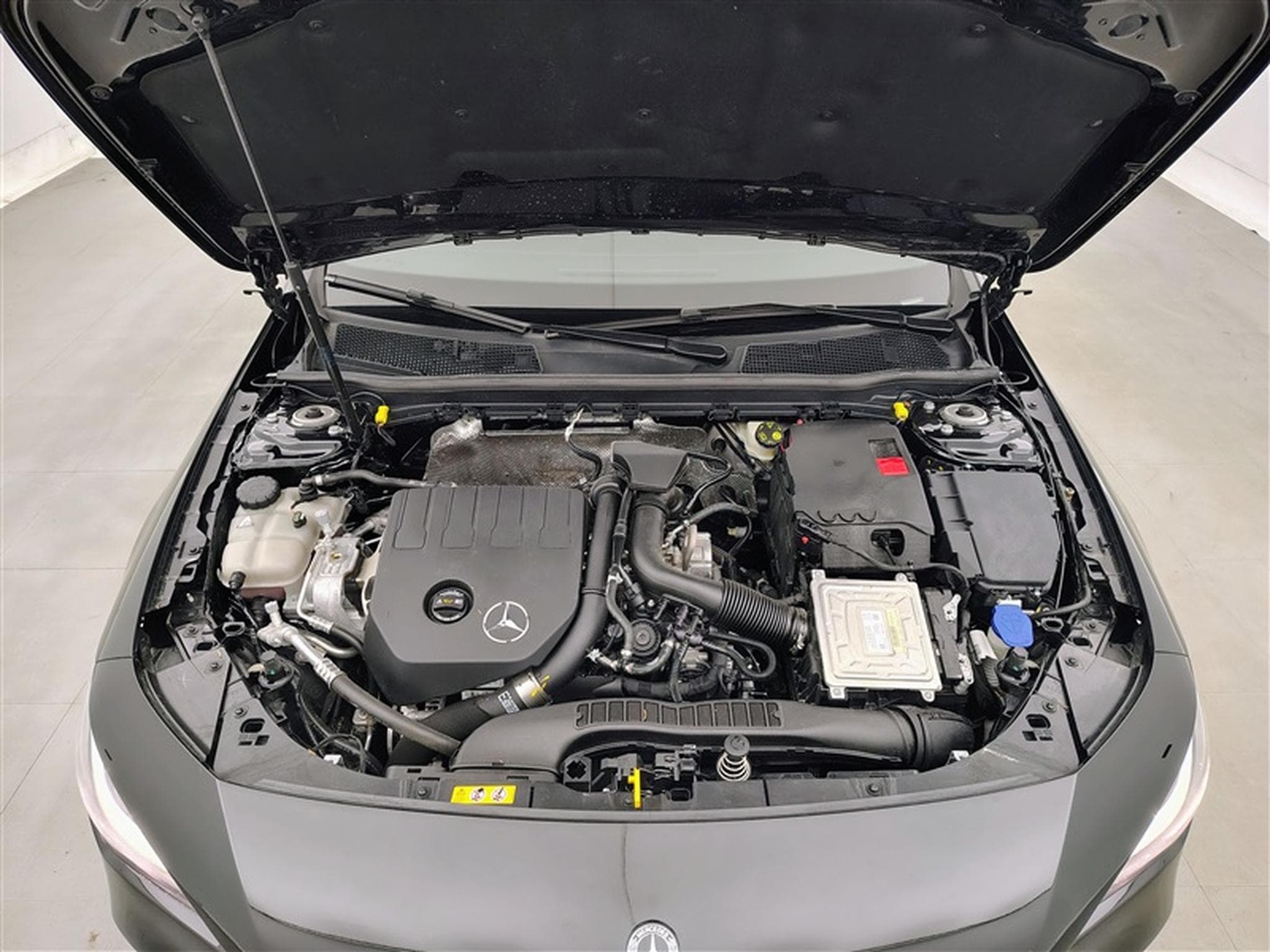Mercedes CLA 180 CLA 180 Business Solution NAVI/JA/PDC AV AR (2022) - Photo 19