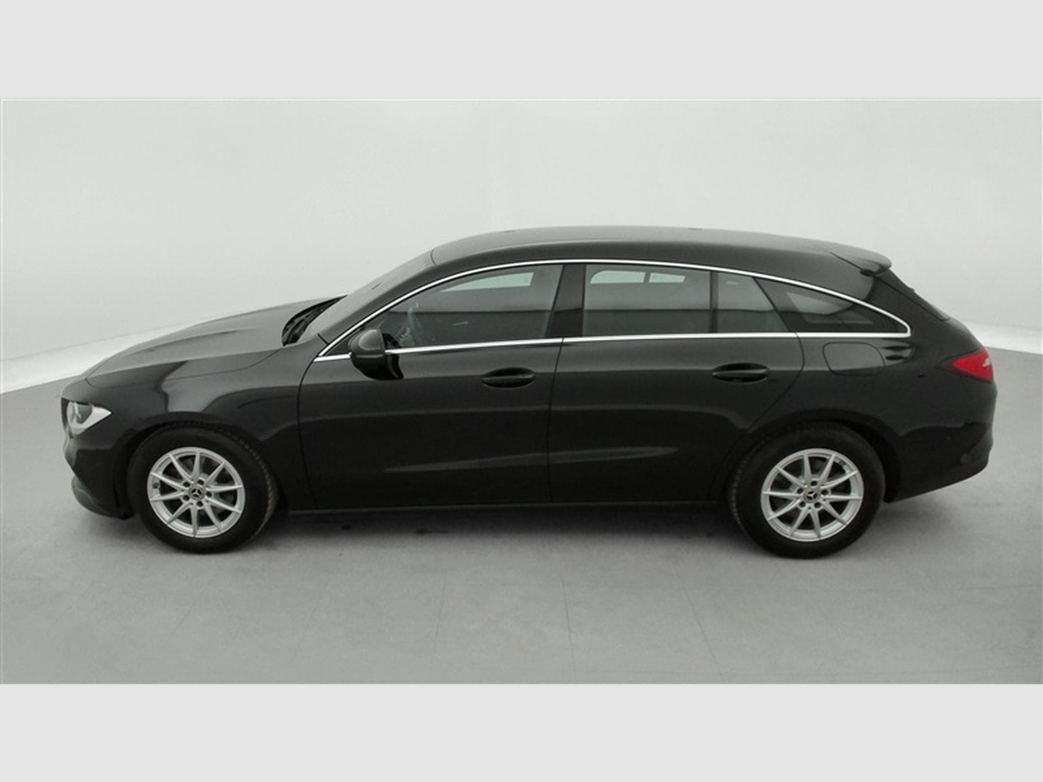 Mercedes CLA 180 CLA 180 Business Solution NAVI/JA/PDC AV AR (2022) - Photo 3