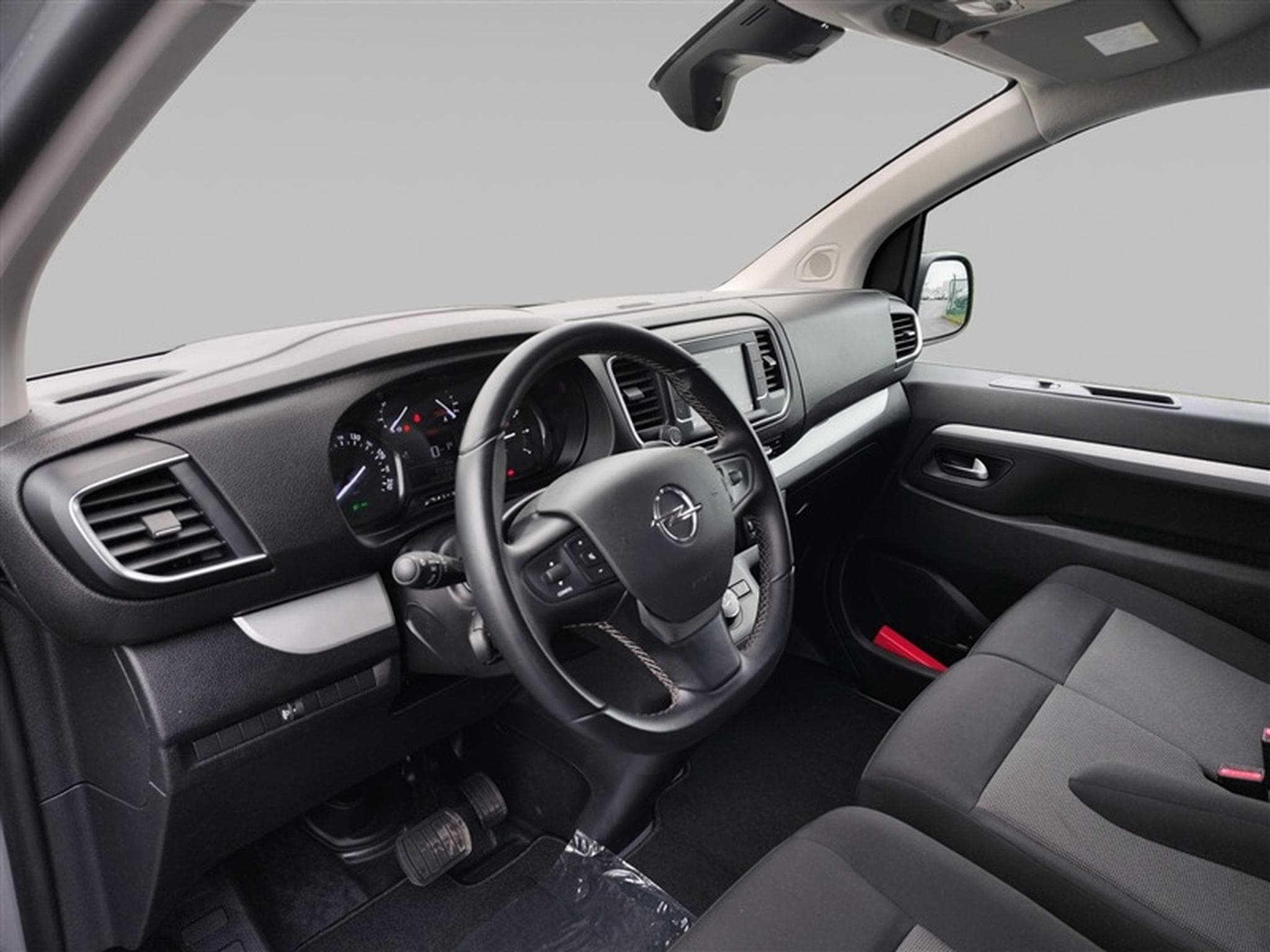 Opel Vivaro 2.0 TD L2H1 Edition AUTO/NAVI/PDC (2023) - Photo 8