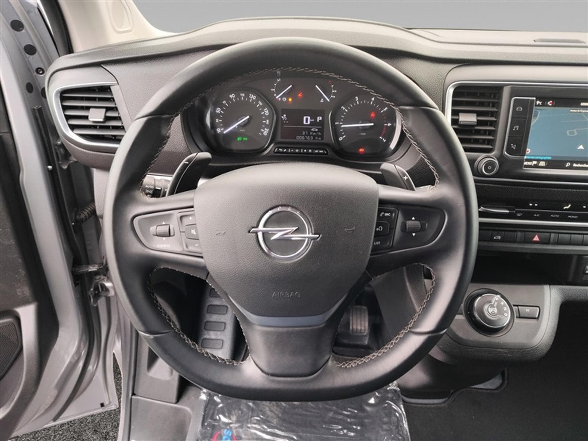 Opel Vivaro 2.0 TD L2H1 Edition AUTO/NAVI/PDC (2023) - Photo 9