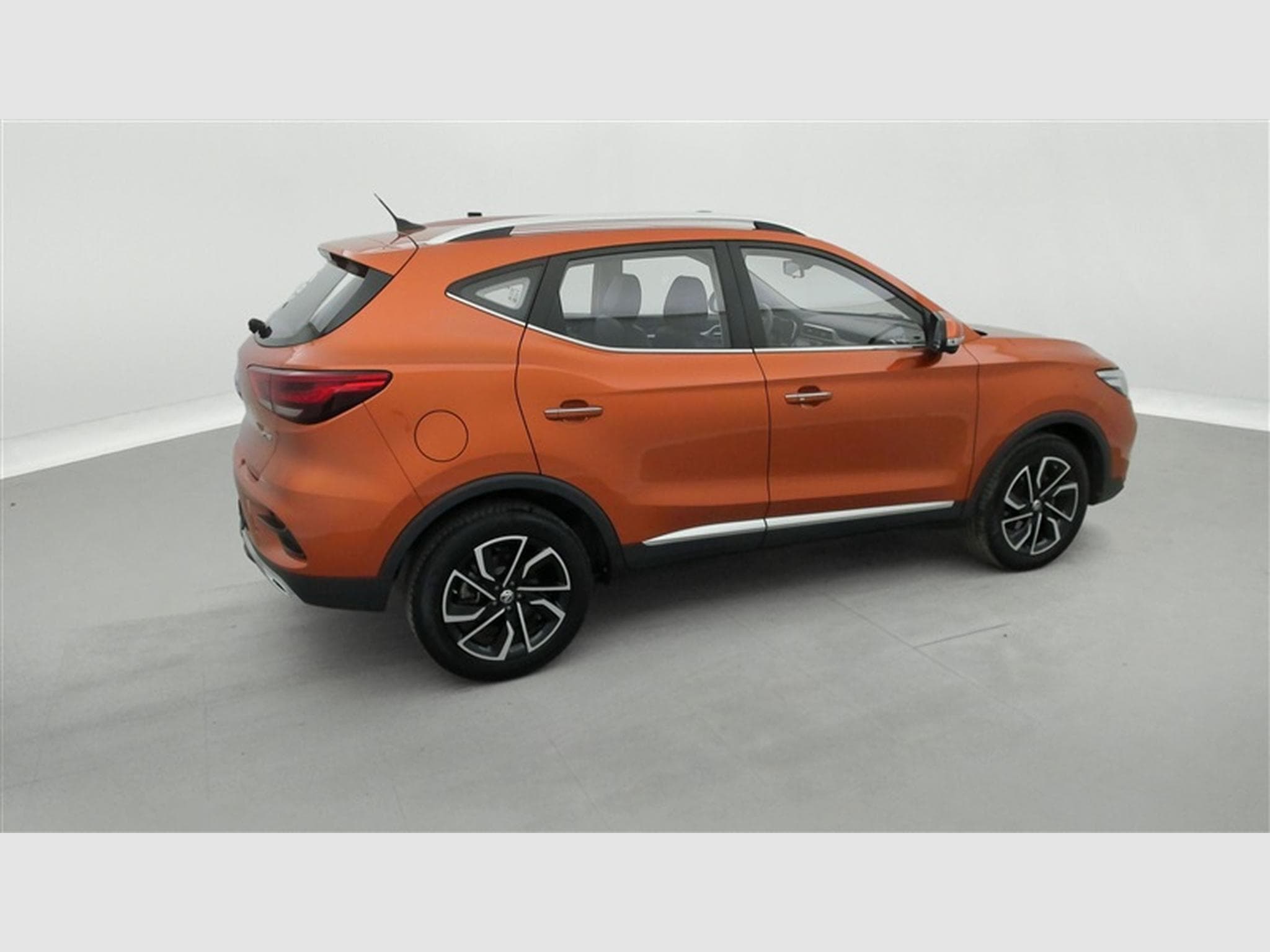 MG ZS 1.0 T-GDi Luxury AT (2024) - Photo 25