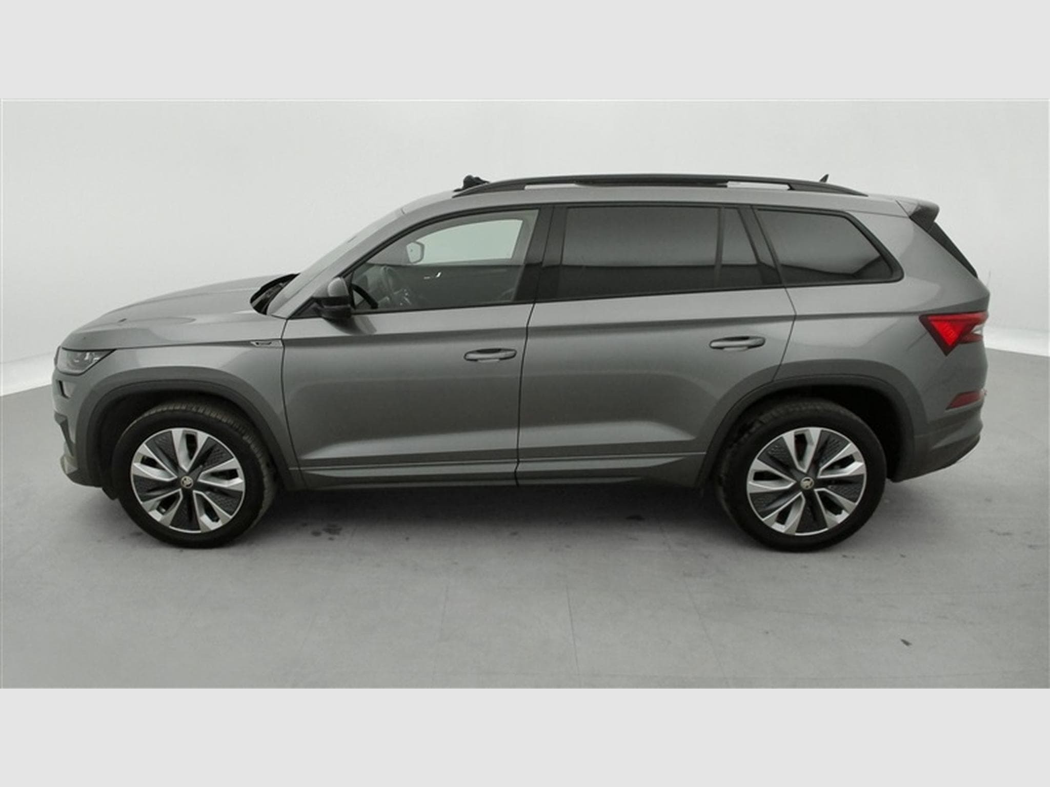 Skoda Kodiaq 1.5 TSI 150Cv DSG Sportline 7PL / NAVI / CAMERA / TO PANO (2024) - Photo 3