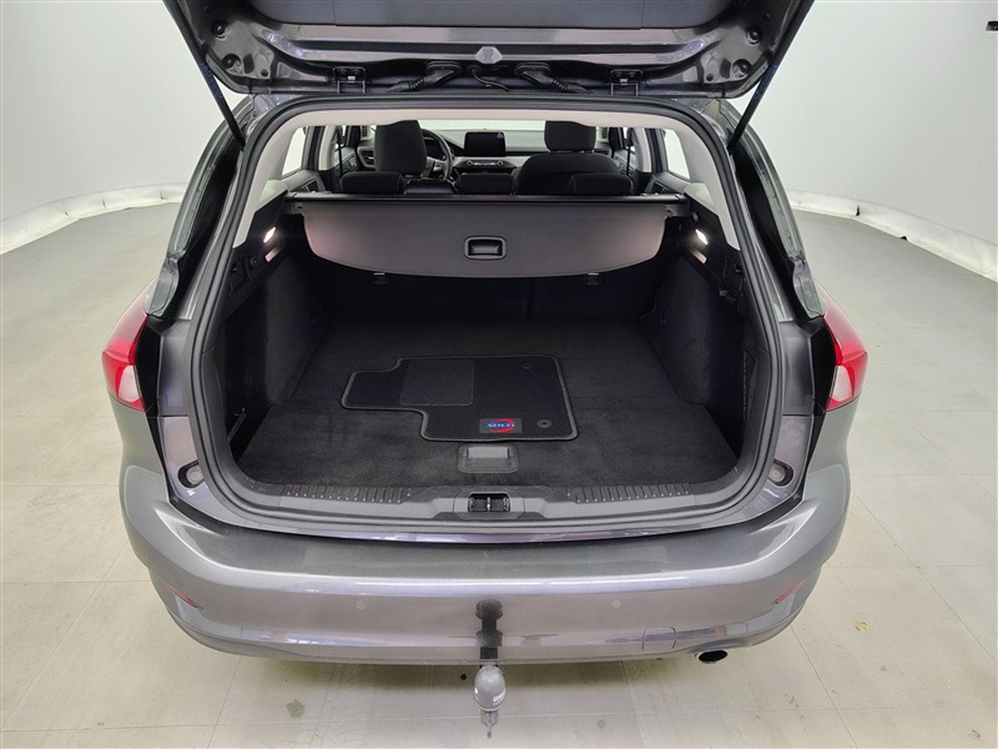 Ford Focus 1.5 EcoBlue Connected NAVI/FULL LED/JA/PDC (2022) - Photo 14