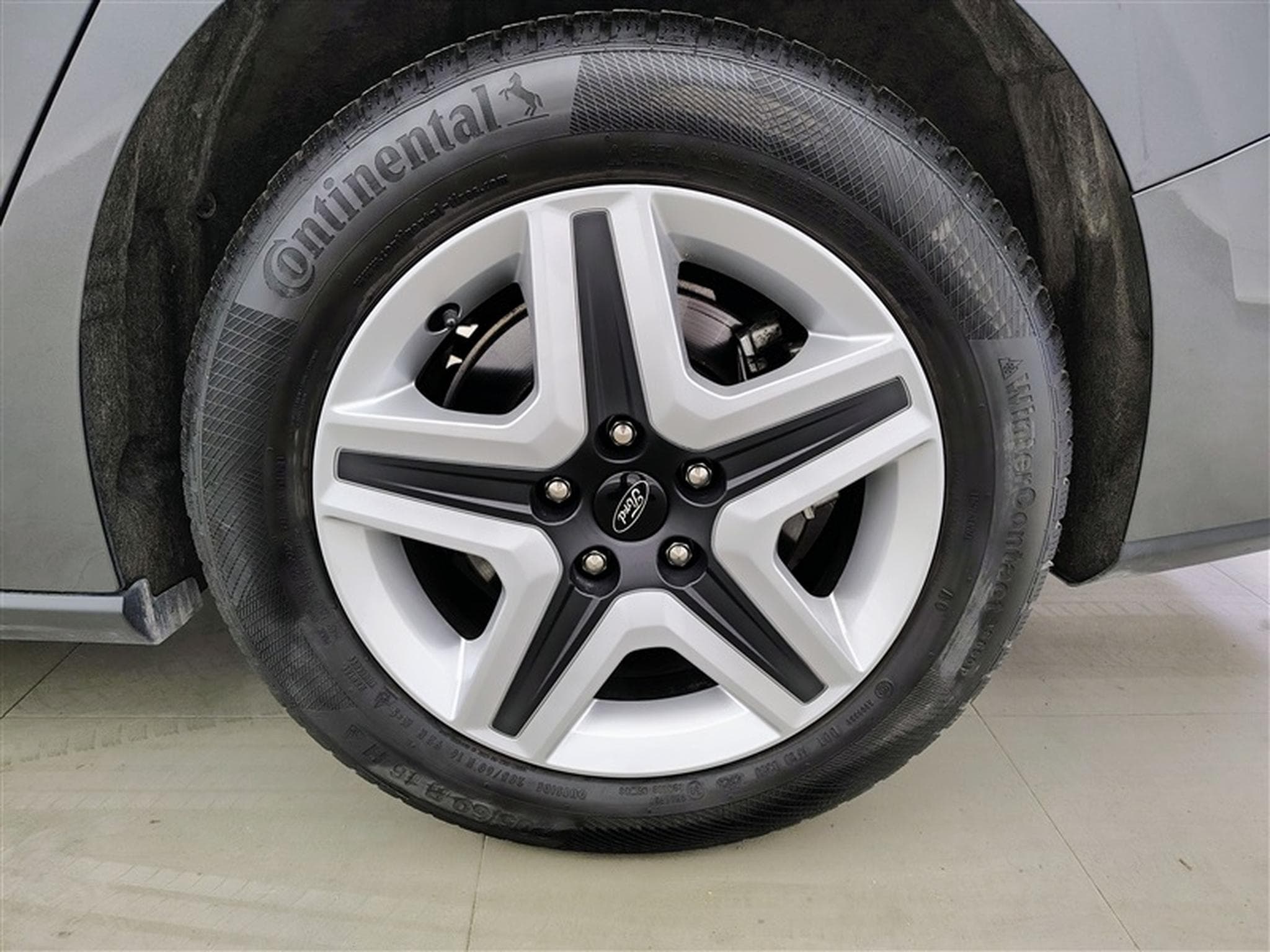 Ford Focus 1.5 EcoBlue Connected NAVI/FULL LED/JA/PDC (2022) - Photo 6