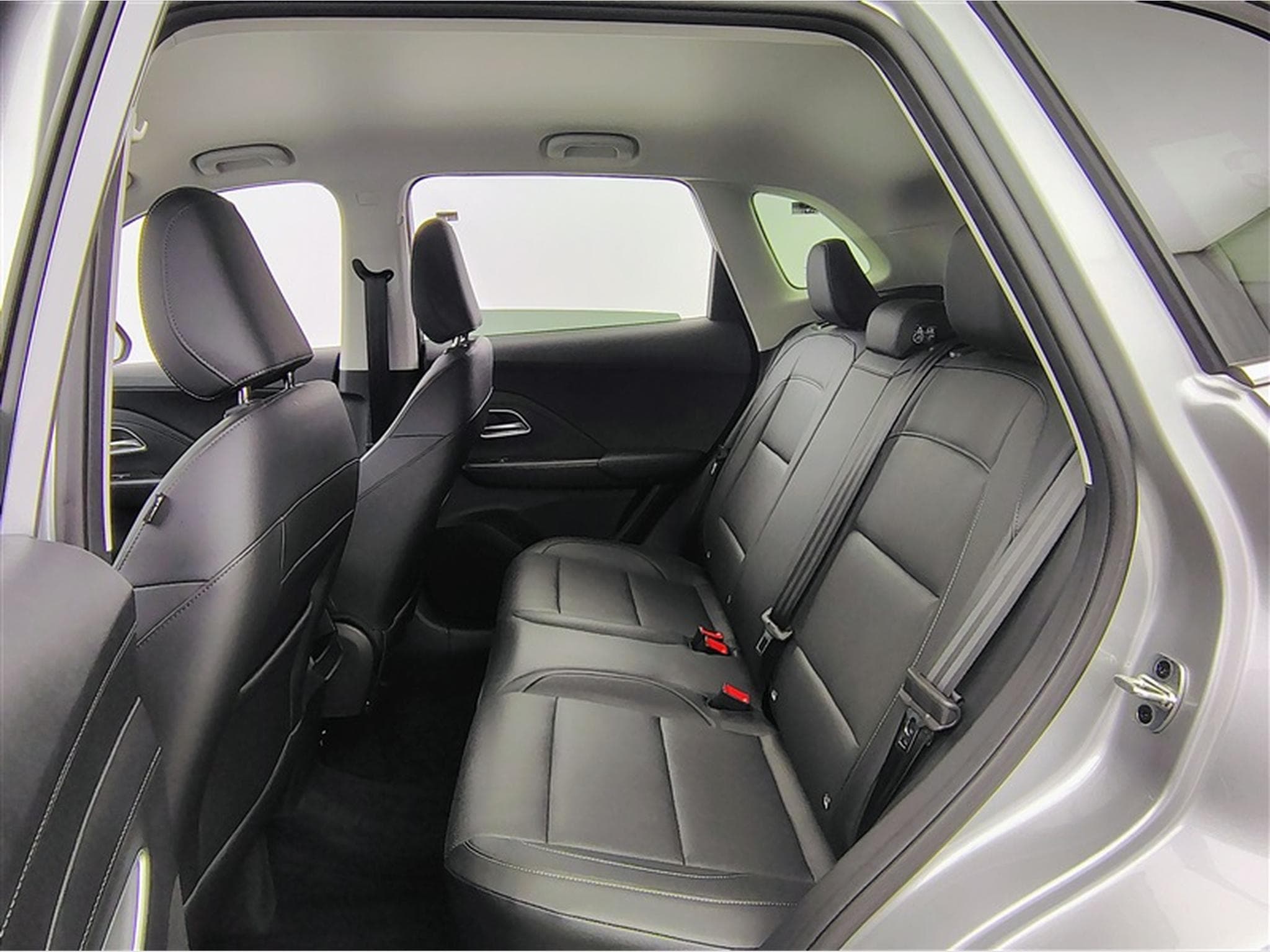 MG ZS 1.5 VTi 115cv Luxury NAVI / FULL LED / CUIR / CAMERA / JA17 (2025) - Photo 13