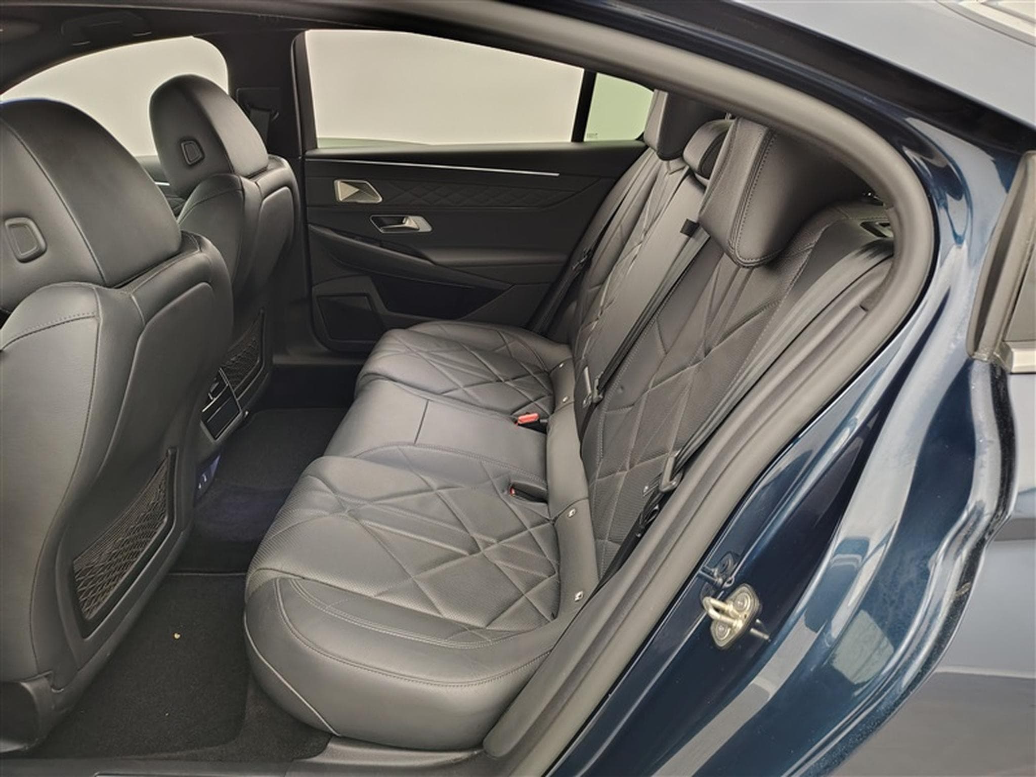DS Automobiles DS9 1.6 E-Tense 225 Rivoli PHEV (2022) - Photo 13