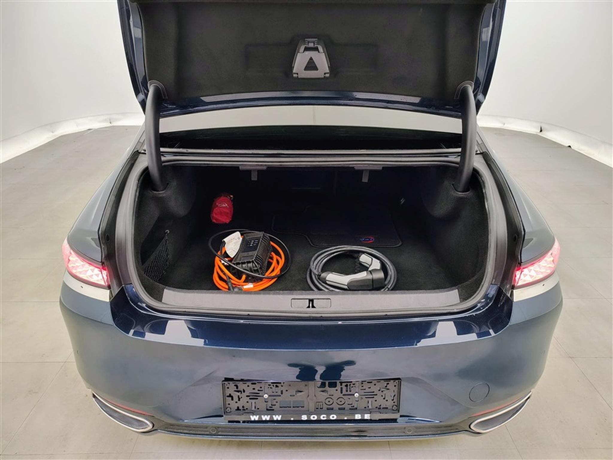DS Automobiles DS9 1.6 E-Tense 225 Rivoli PHEV (2022) - Photo 14