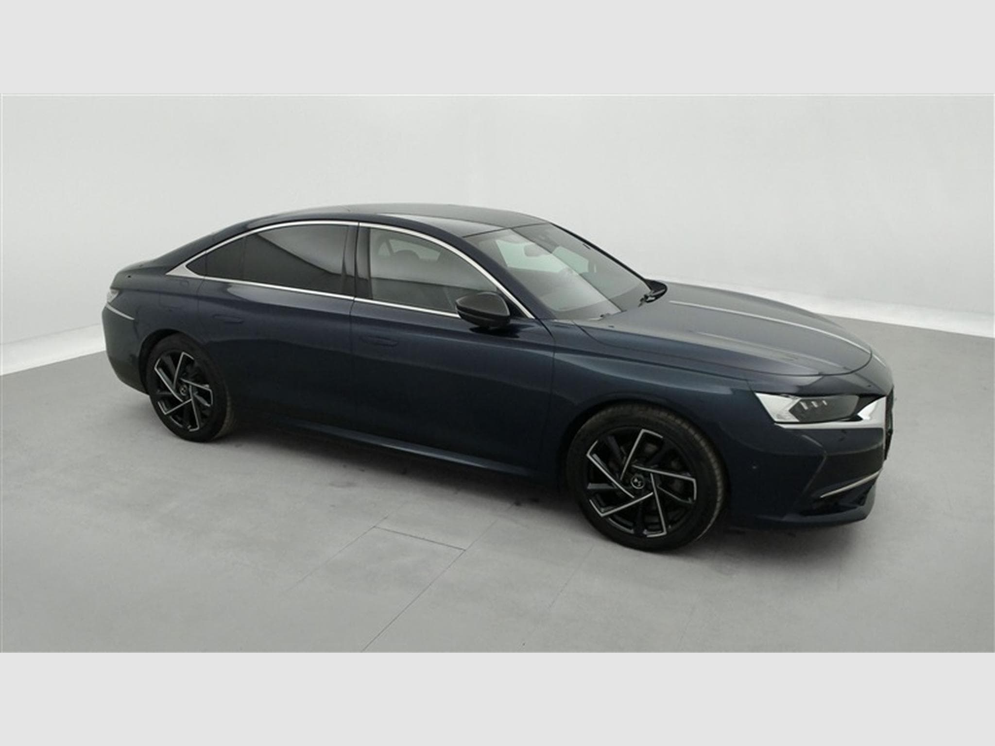 DS Automobiles DS9 1.6 E-Tense 225 Rivoli PHEV (2022) - Photo 24