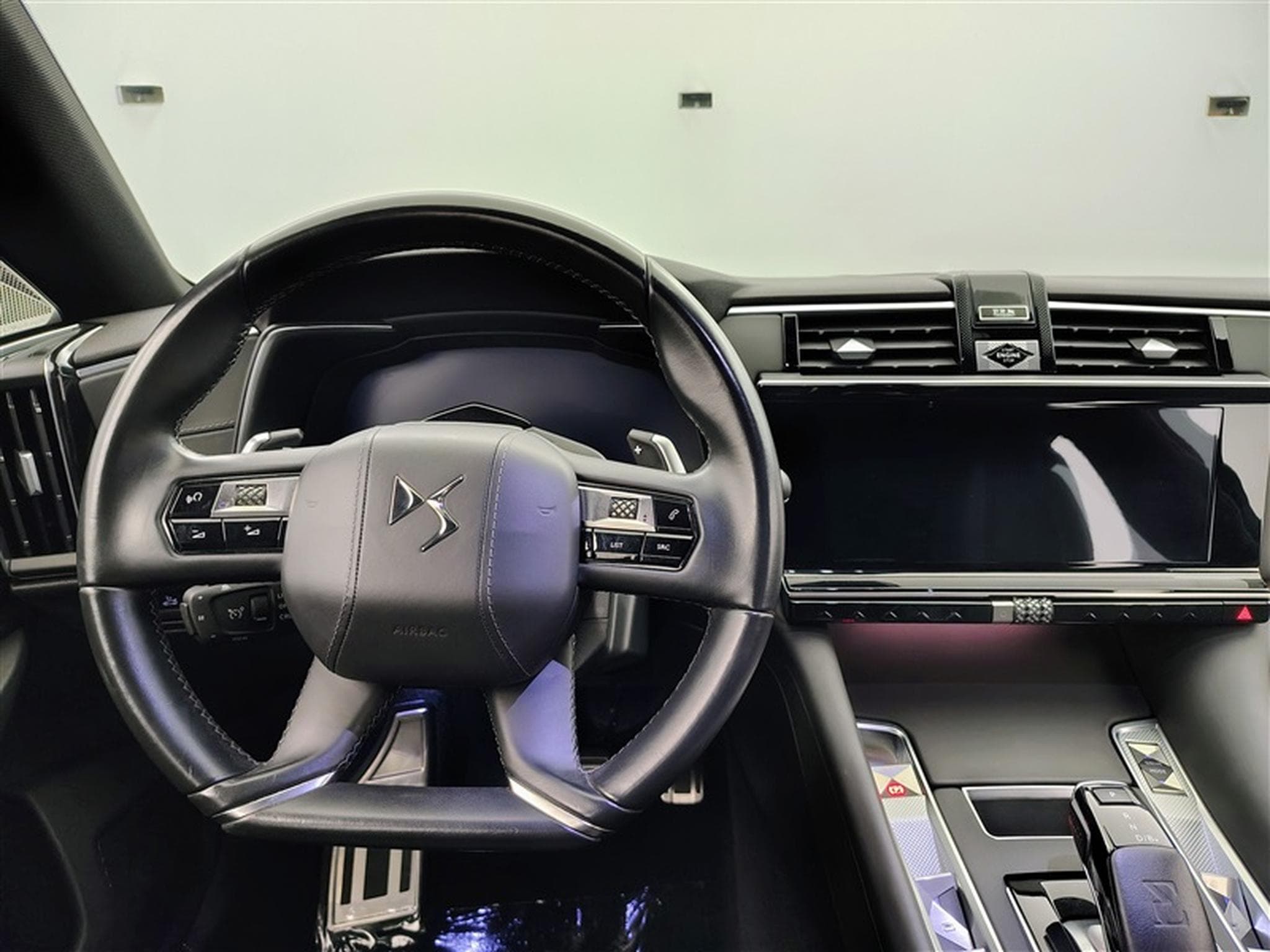 DS Automobiles DS9 1.6 E-Tense 225 Rivoli PHEV (2022) - Photo 9